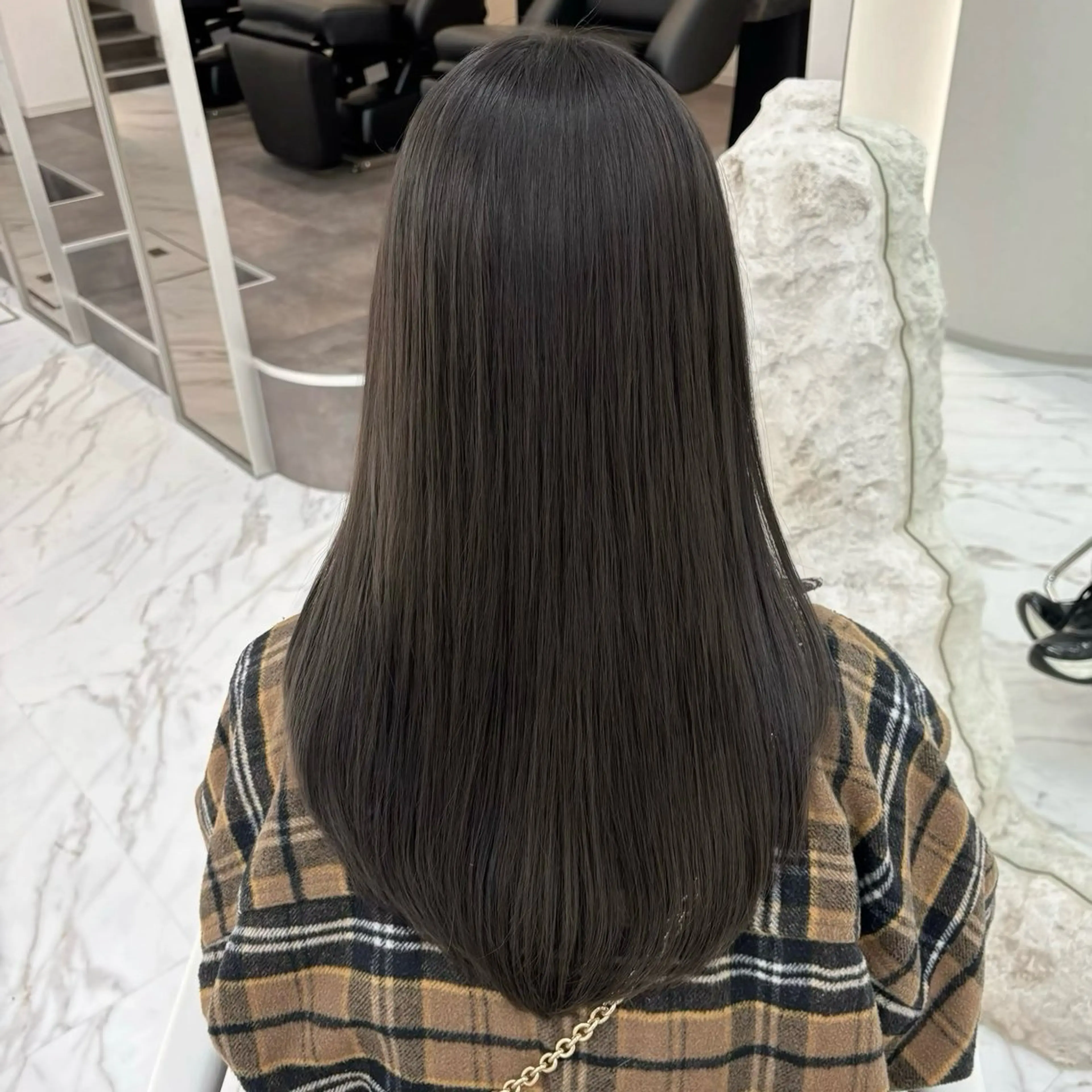 セミロング カラー グレージュ🐰透明感 カラー🫧akihoのヘアスタイル