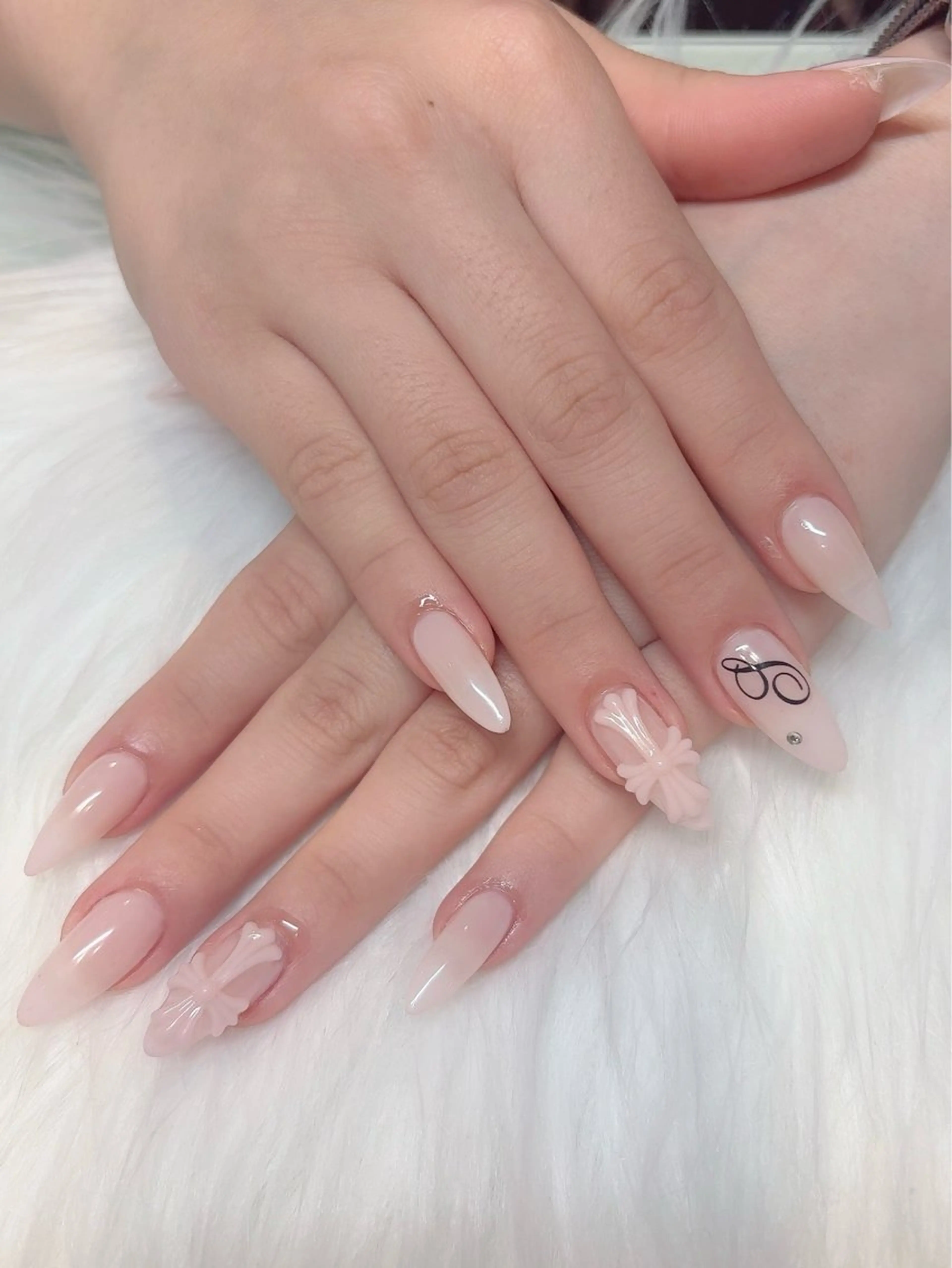 ネイル ハンドネイル yuna 💕のネイルデザイン