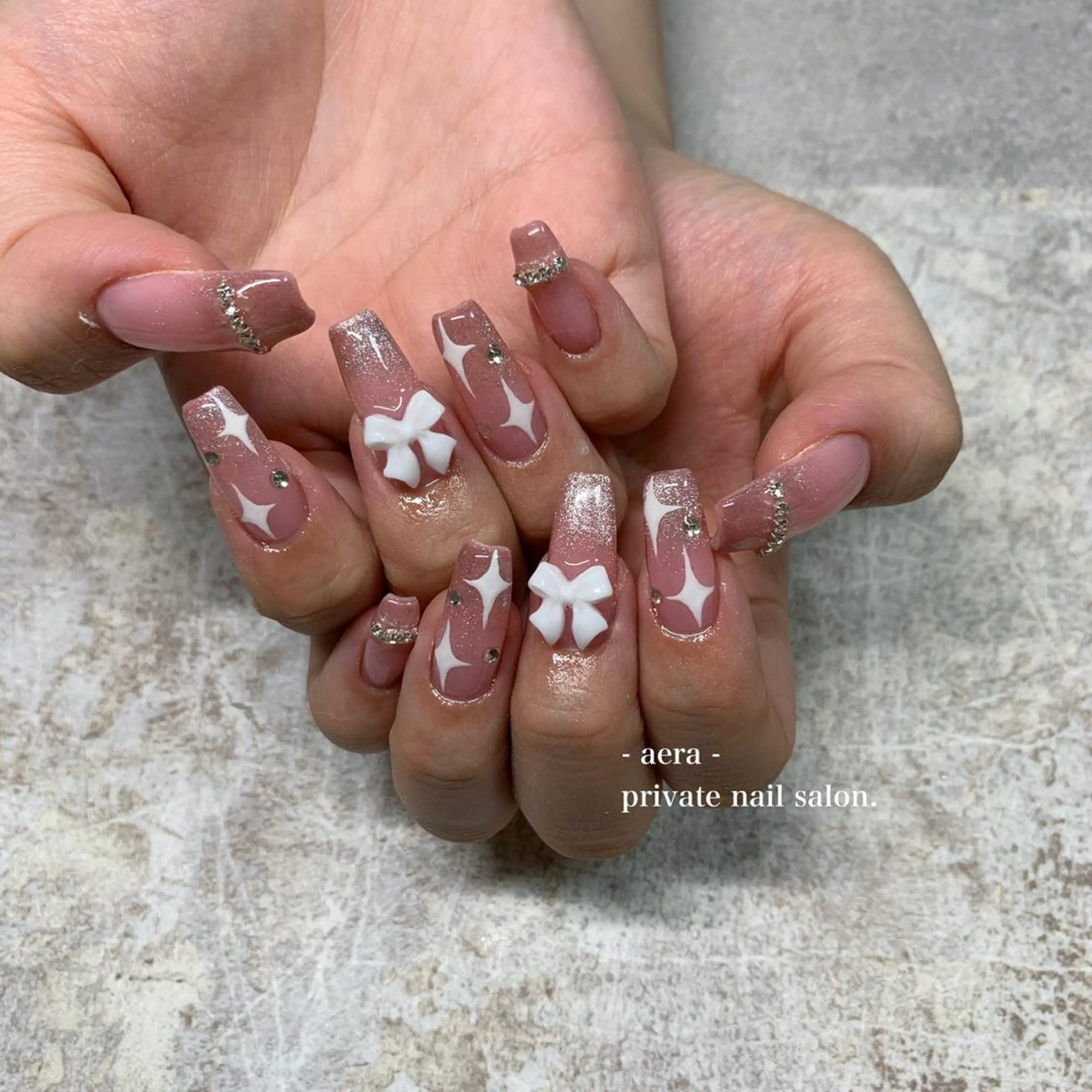 ネイル AERA nail shino🐱⸝꙳のネイルデザイン