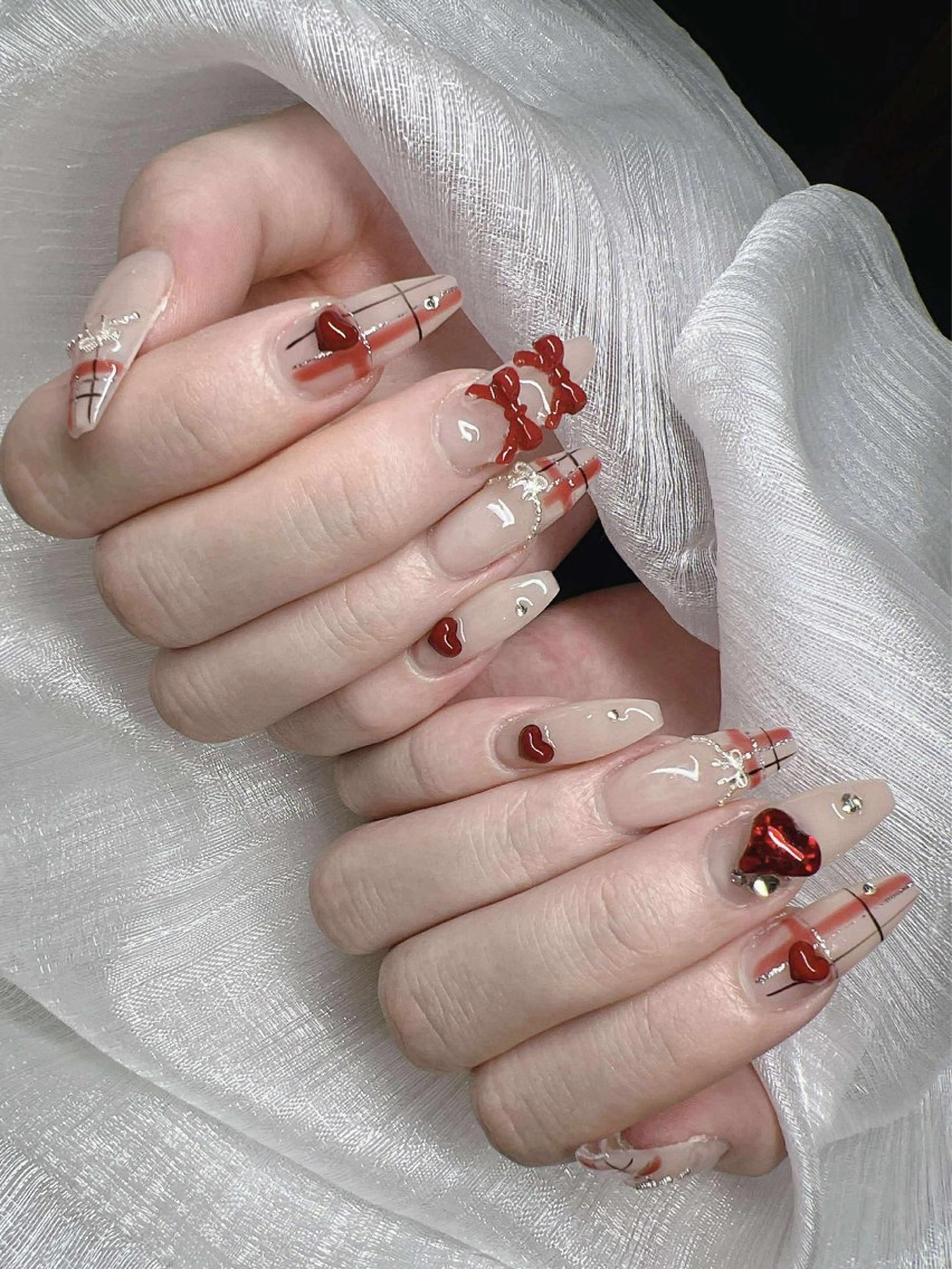 ネイル 長さ出し グラデーション 卒業式 キラキラネイル マグネットネイル ハンドネイル Lee Nailsのネイルデザイン