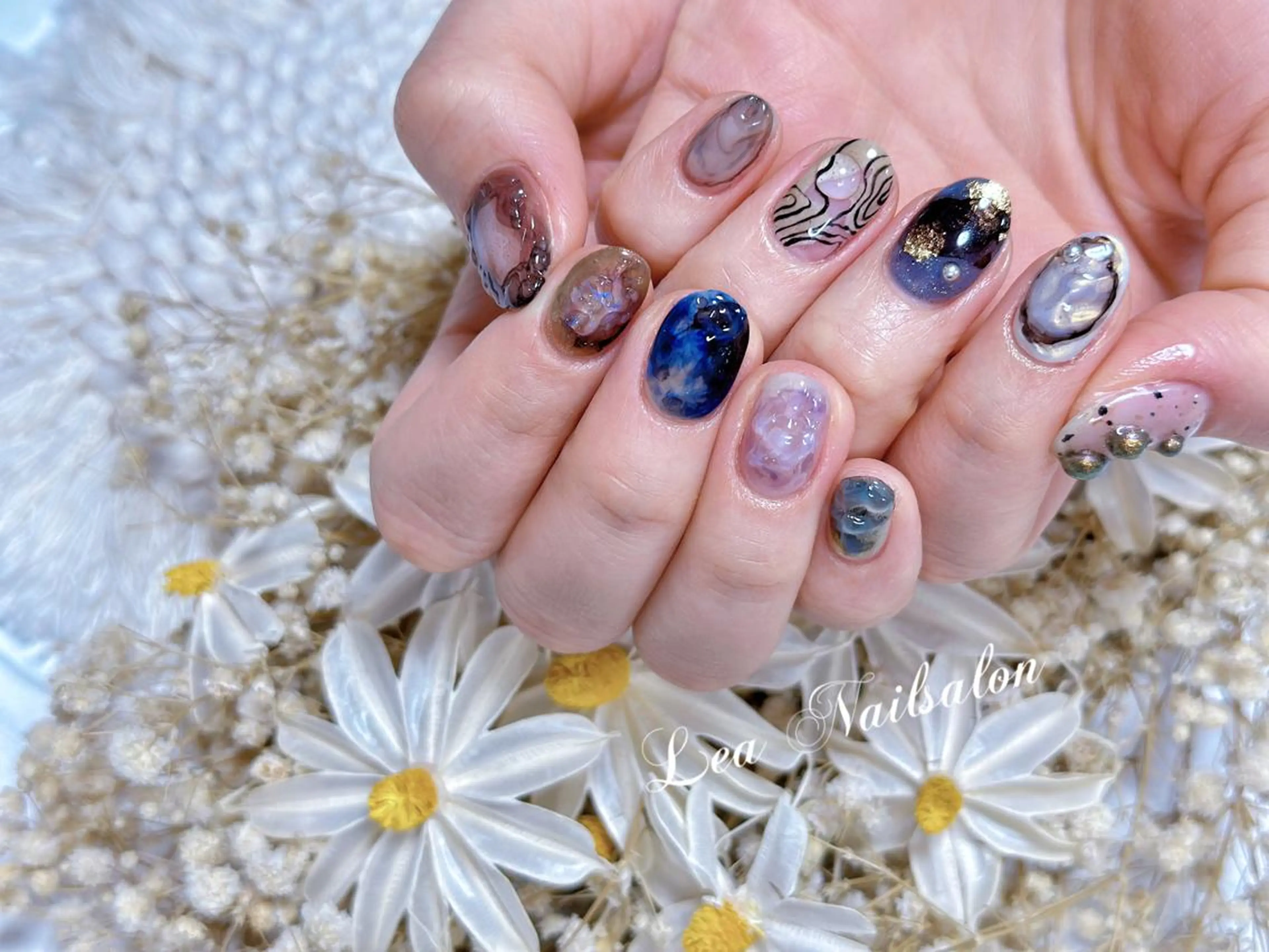 ショート カラー ネイル Le’a NailSalonのネイルデザイン