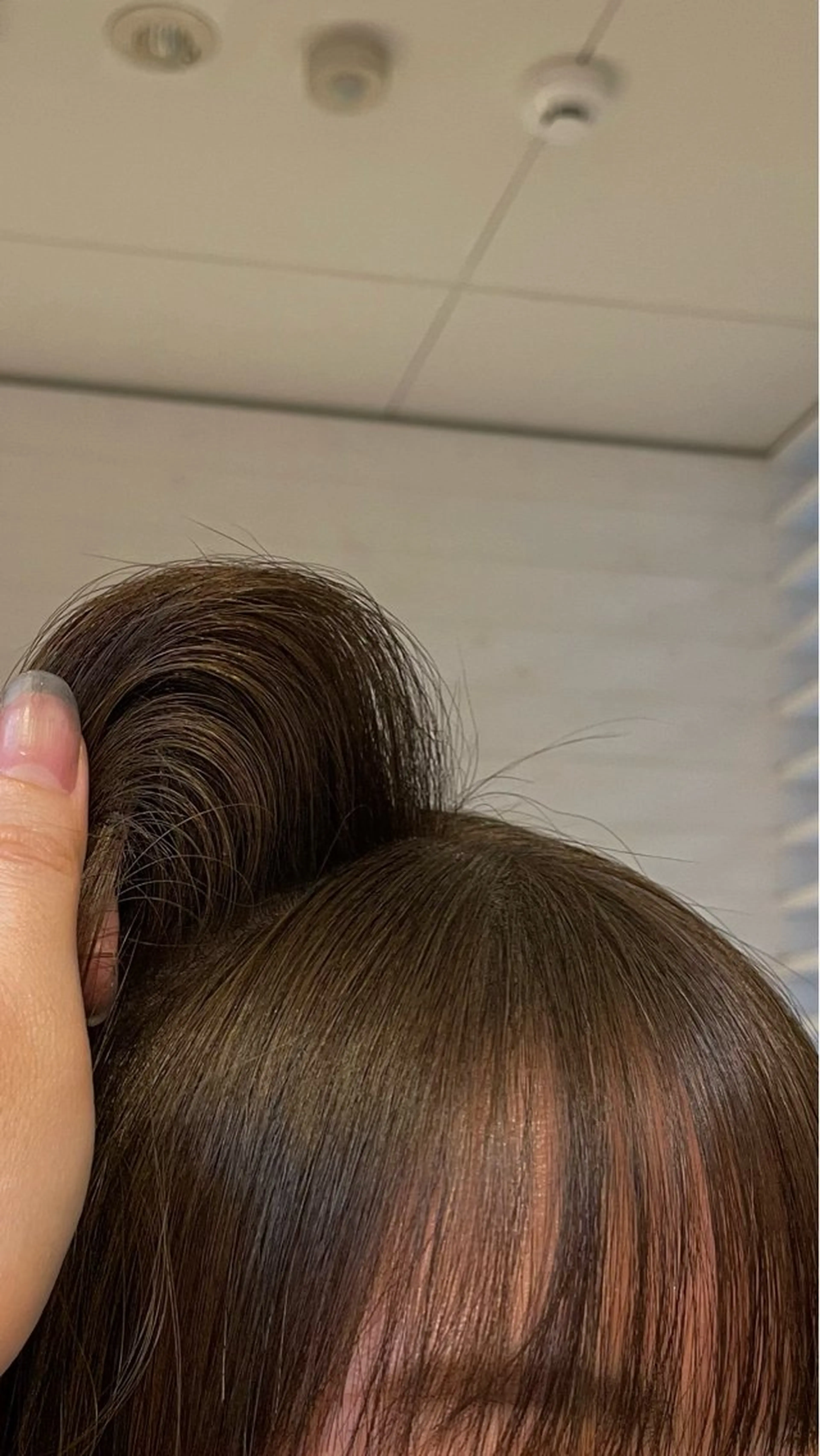 ミディアム カラー ベージュカラー ヘアカラー mina / 透明感ベージュカラーのヘアスタイル
