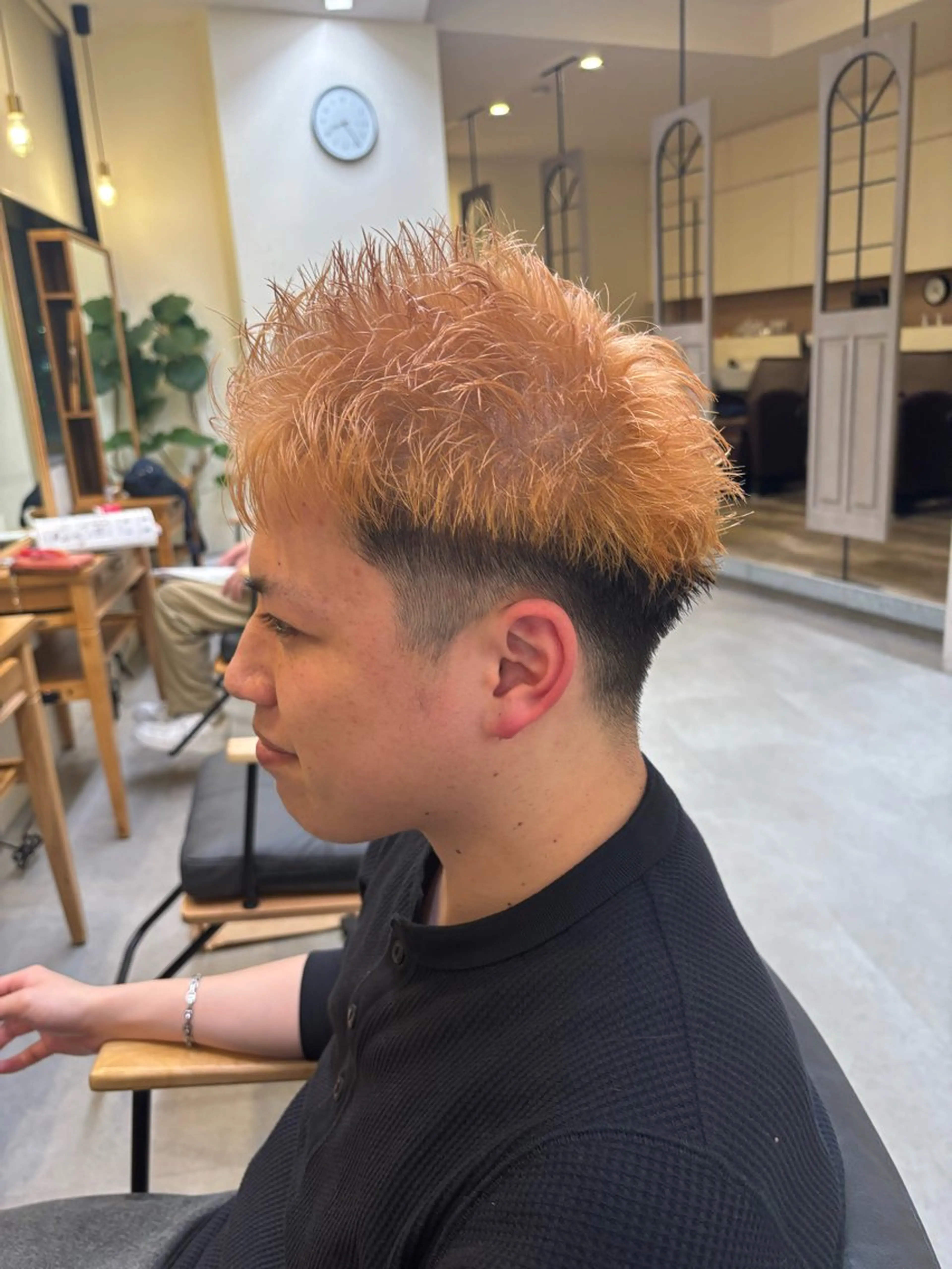 ショート 勝海 絢音のヘアスタイル