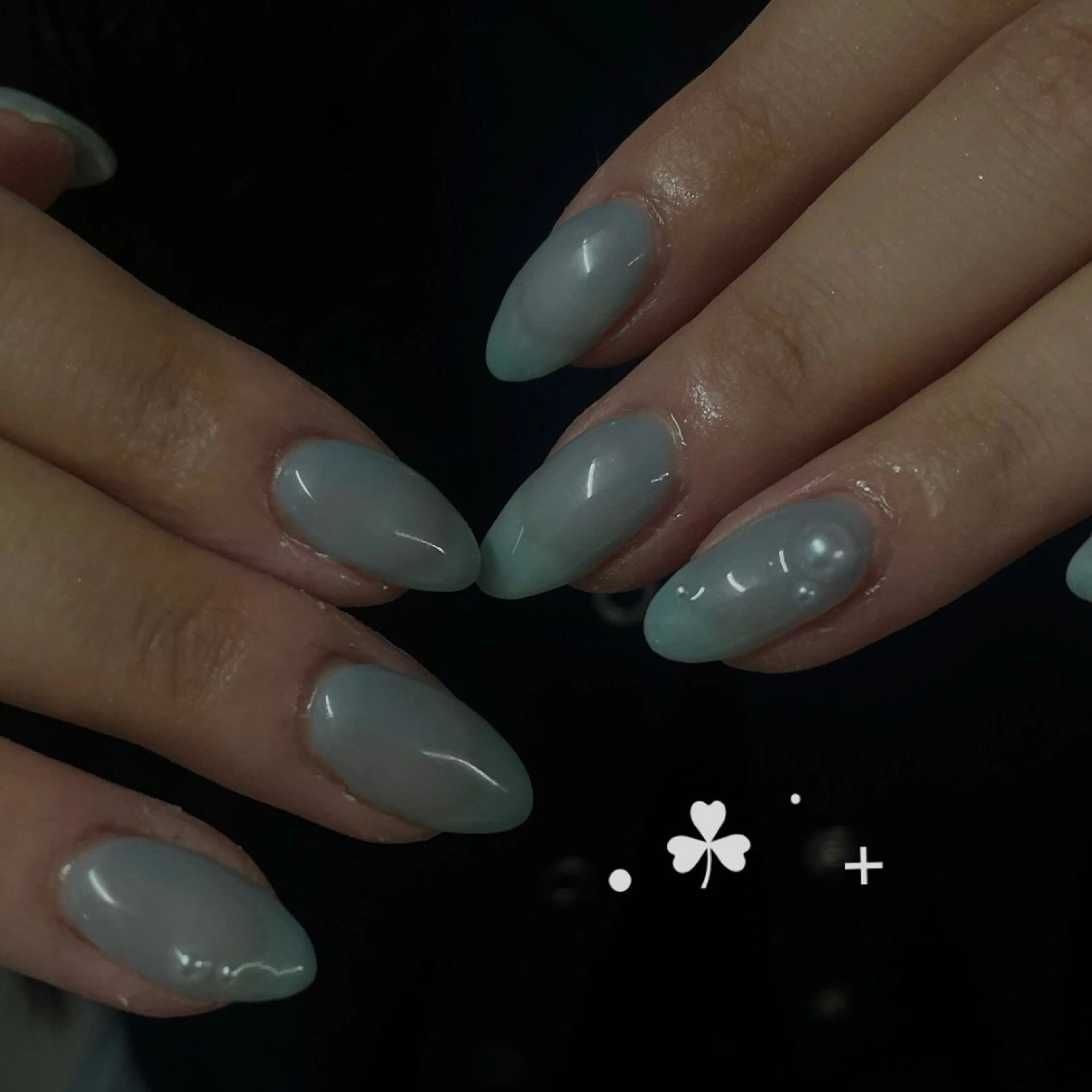 ネイル yuna@ mavie練習生☘️のネイルデザイン