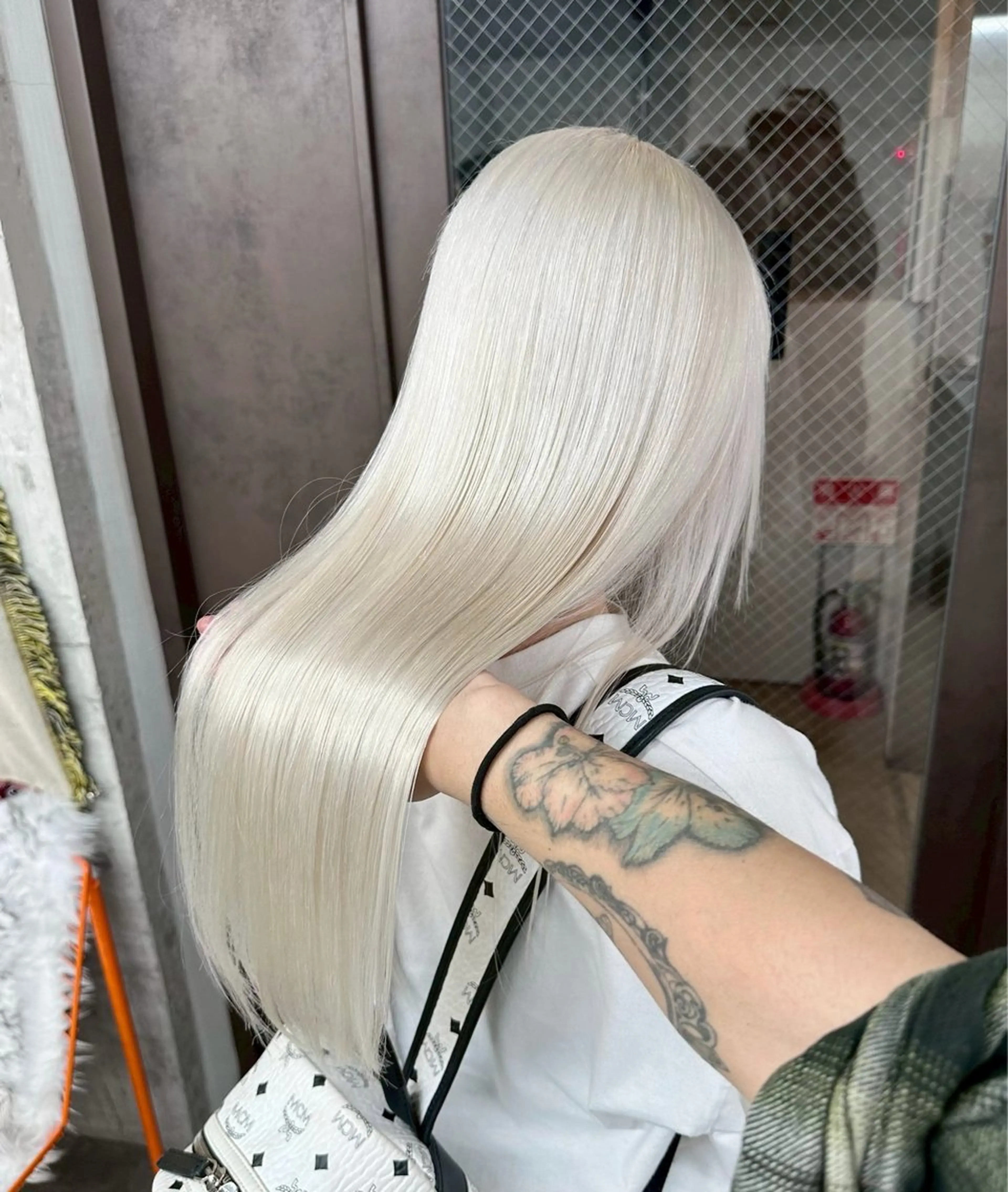 ロング カラー カット ヘアカラー トリートメント フジマ ハルナのヘアスタイル