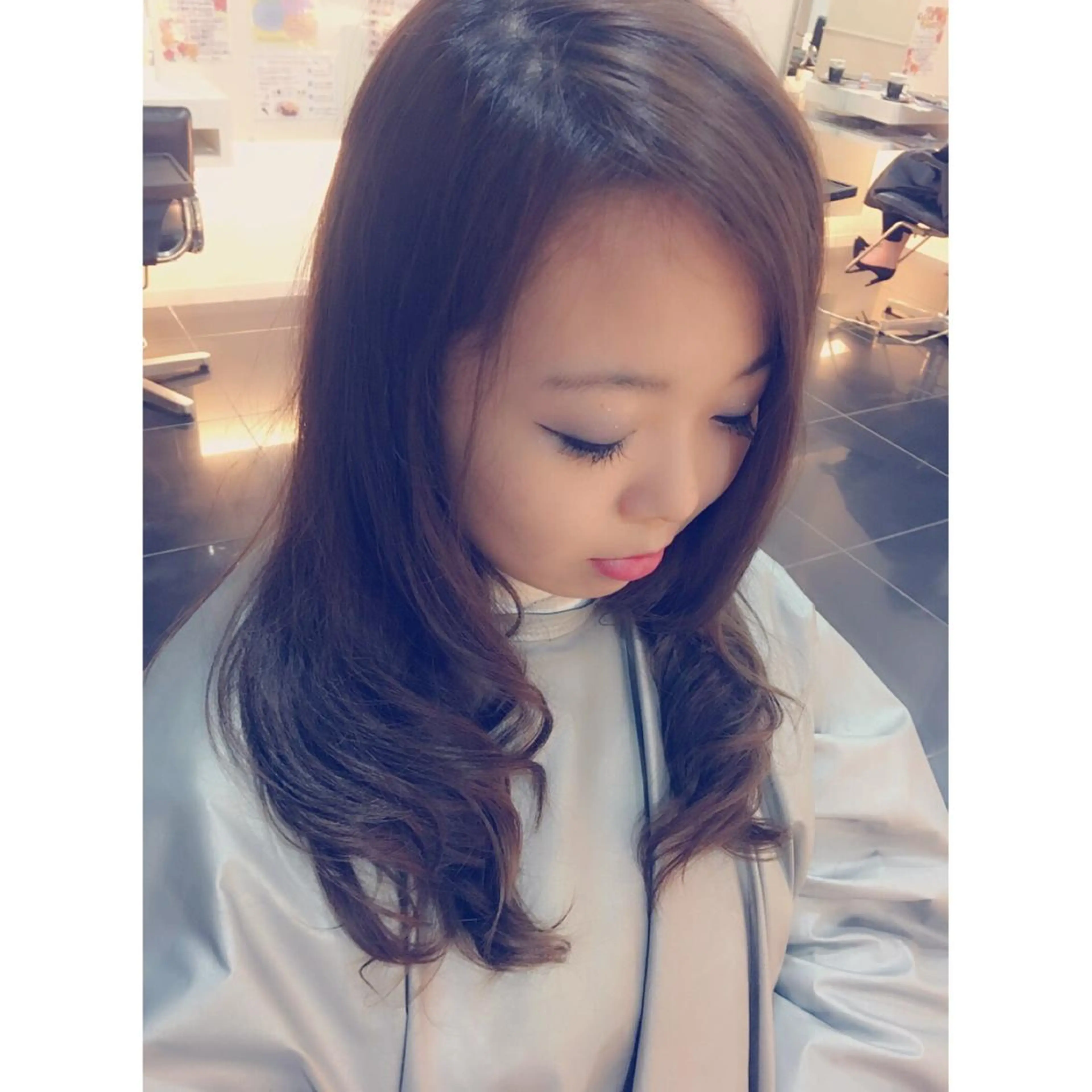 セミロング ロング パーマ 早川 真幸のヘアスタイル