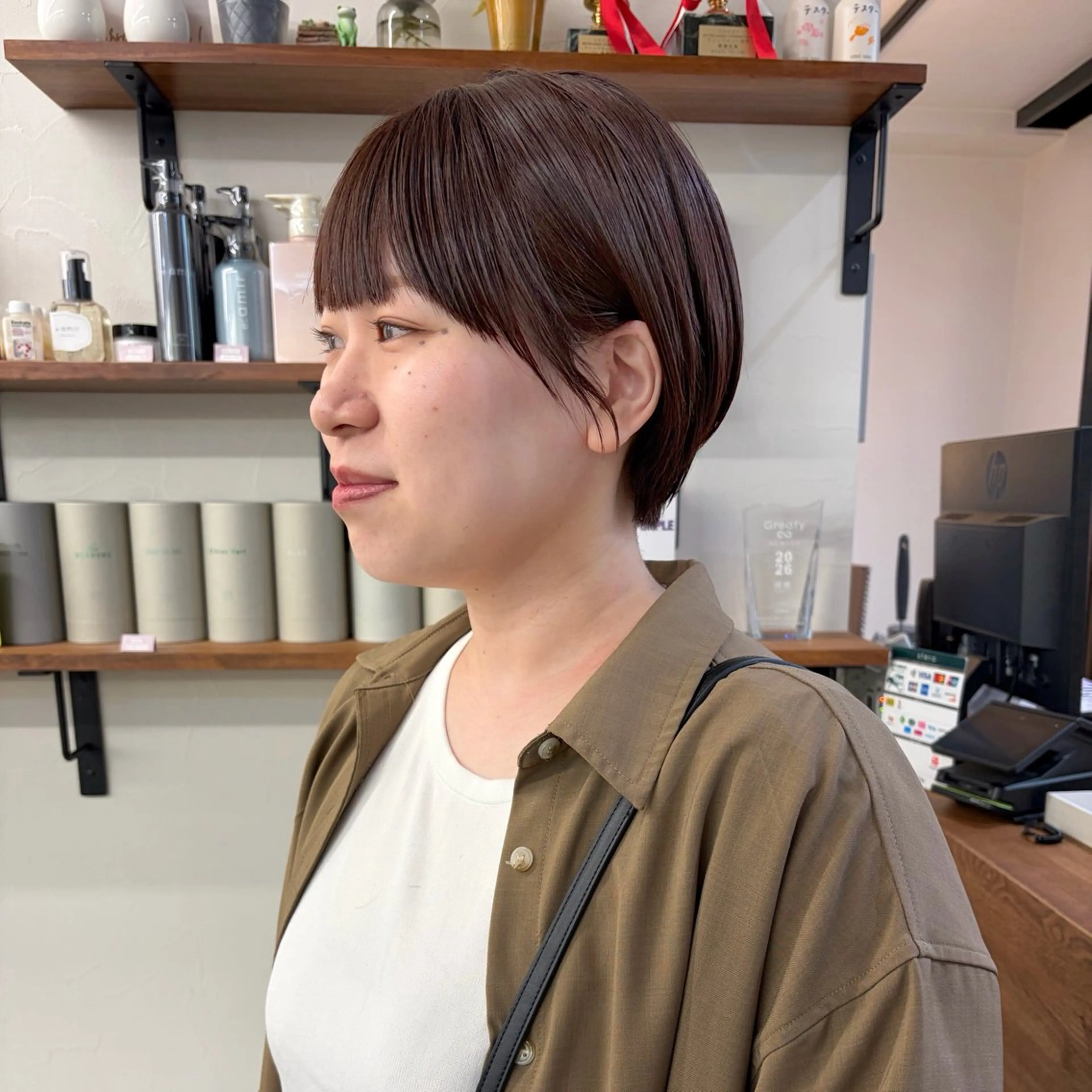 ショート カラー ブリーチ ブリーチなしカラー ボブ 髪質改善 レイヤーカット カット ヘアカラー トリートメント 初めてのショート お任せください✂️のヘアスタイル