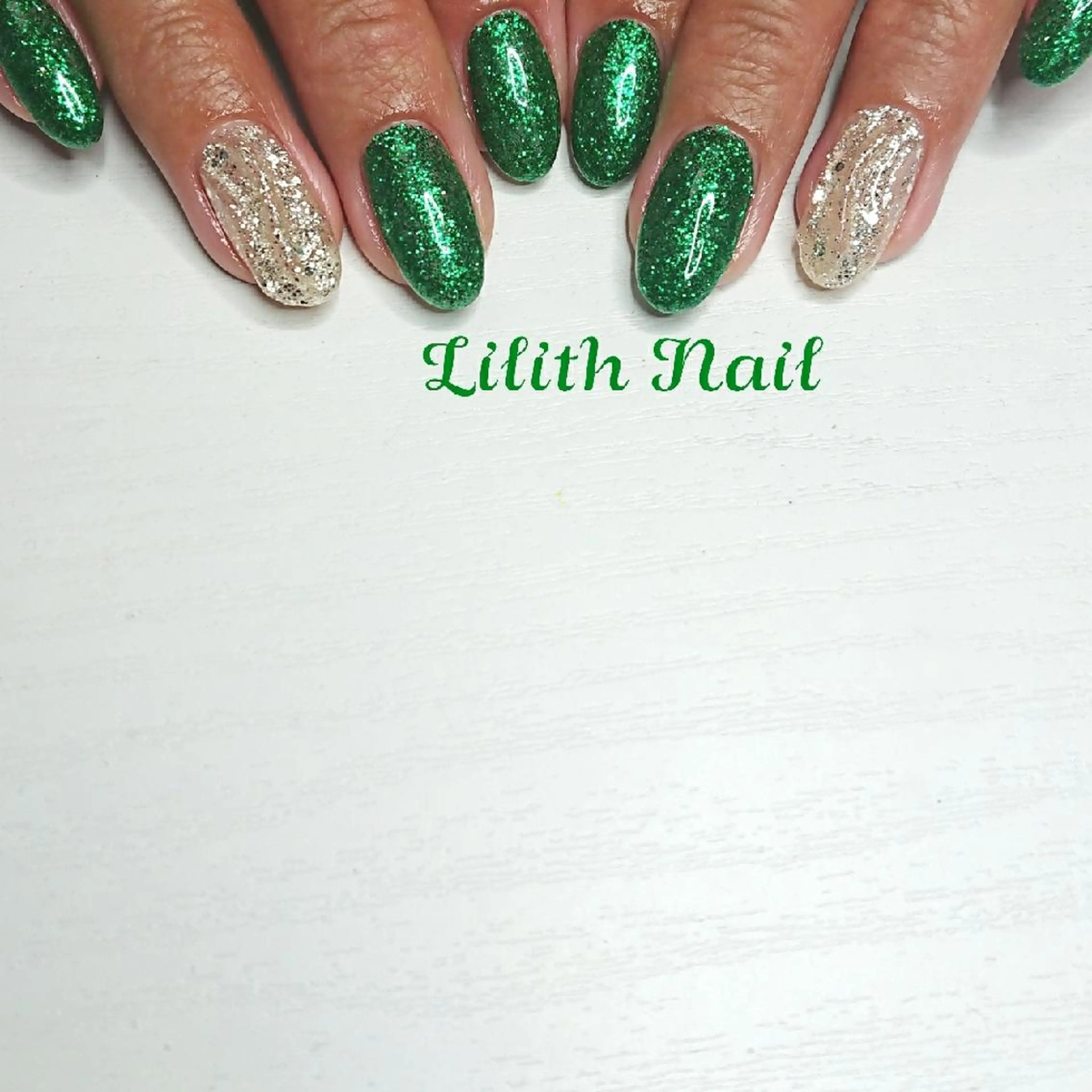 ネイル ラメ(グリッター) ハンドネイル Lilith Nailのネイルデザイン