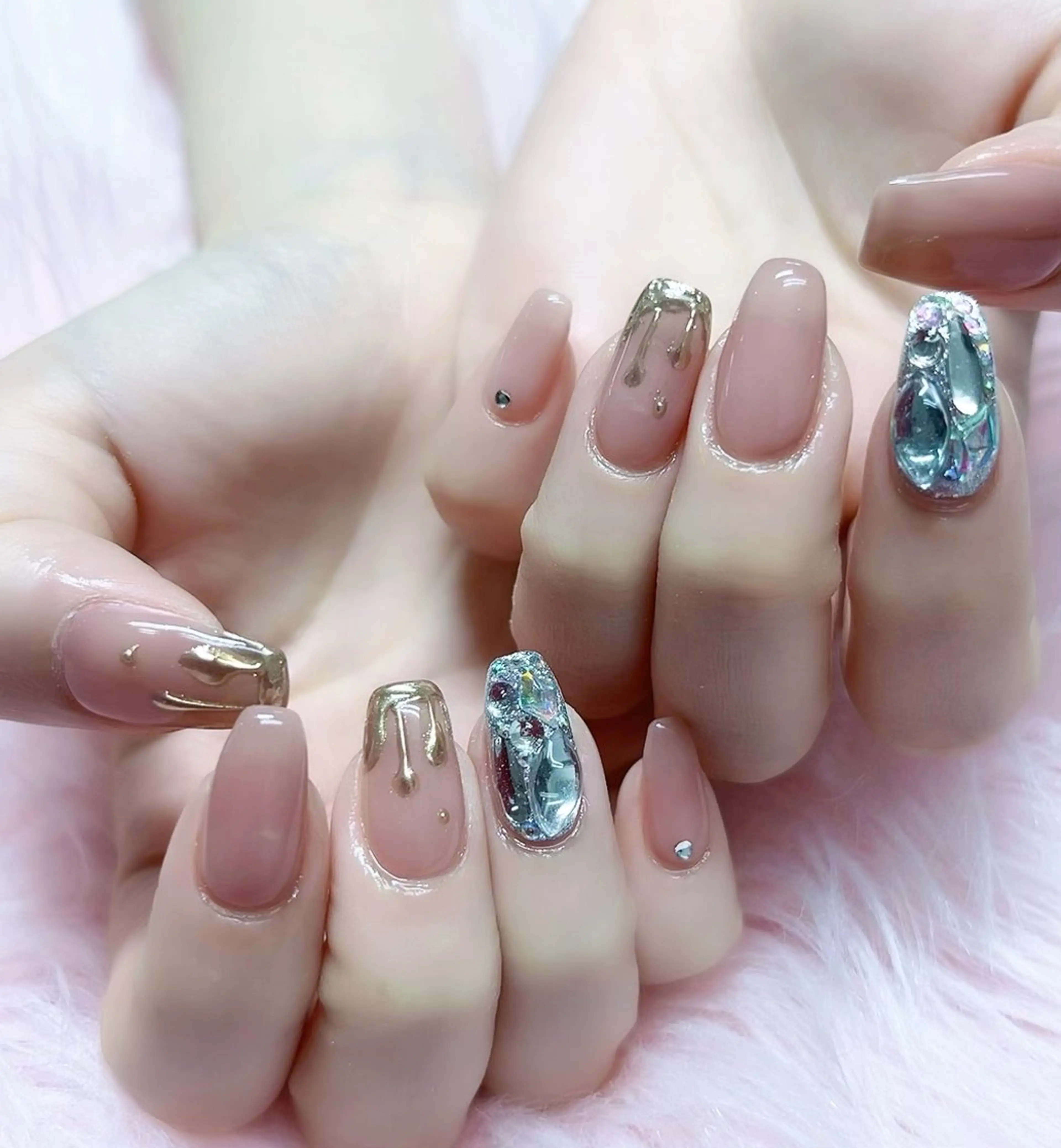 ネイル ハンドネイル MoonNail ユリ🌸のネイルデザイン