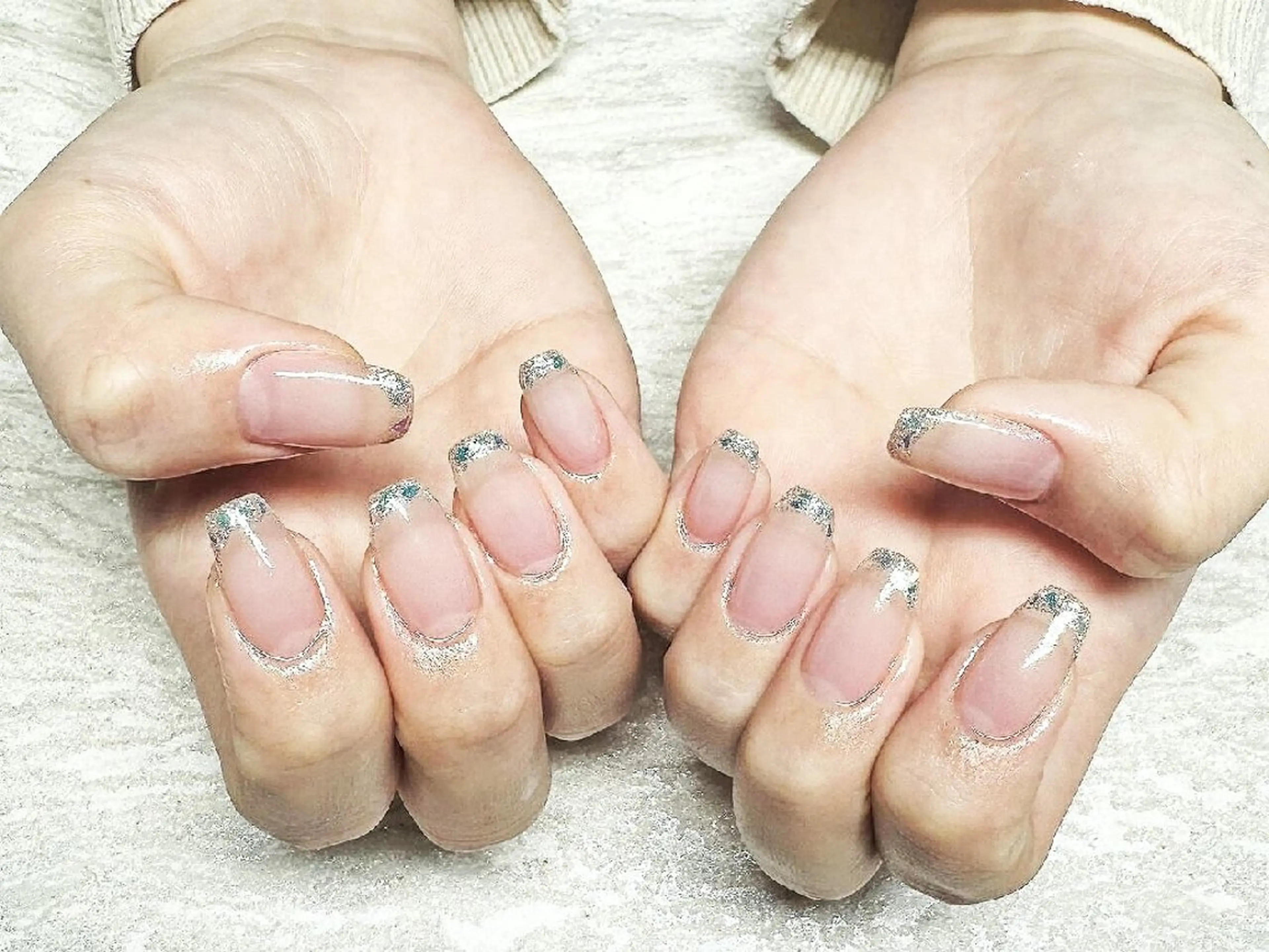 ネイル オーロラネイル フレンチネイル ガラスフレンチ ハート 韓国ネイル JULIE NAILのネイルデザイン