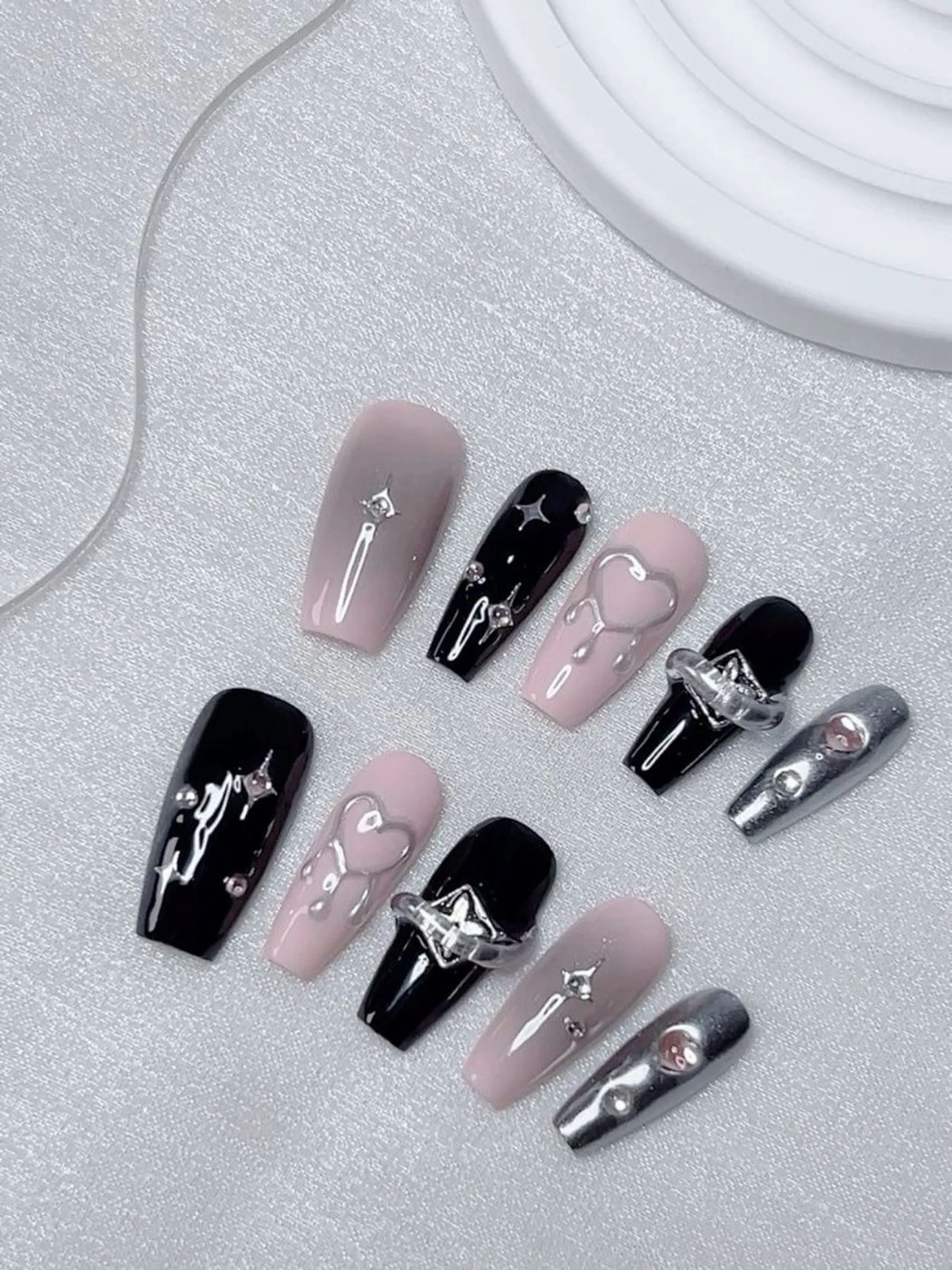 ネイル マグネットネイル ミラーネイル 冬ネイル Lee Nailsのネイルデザイン