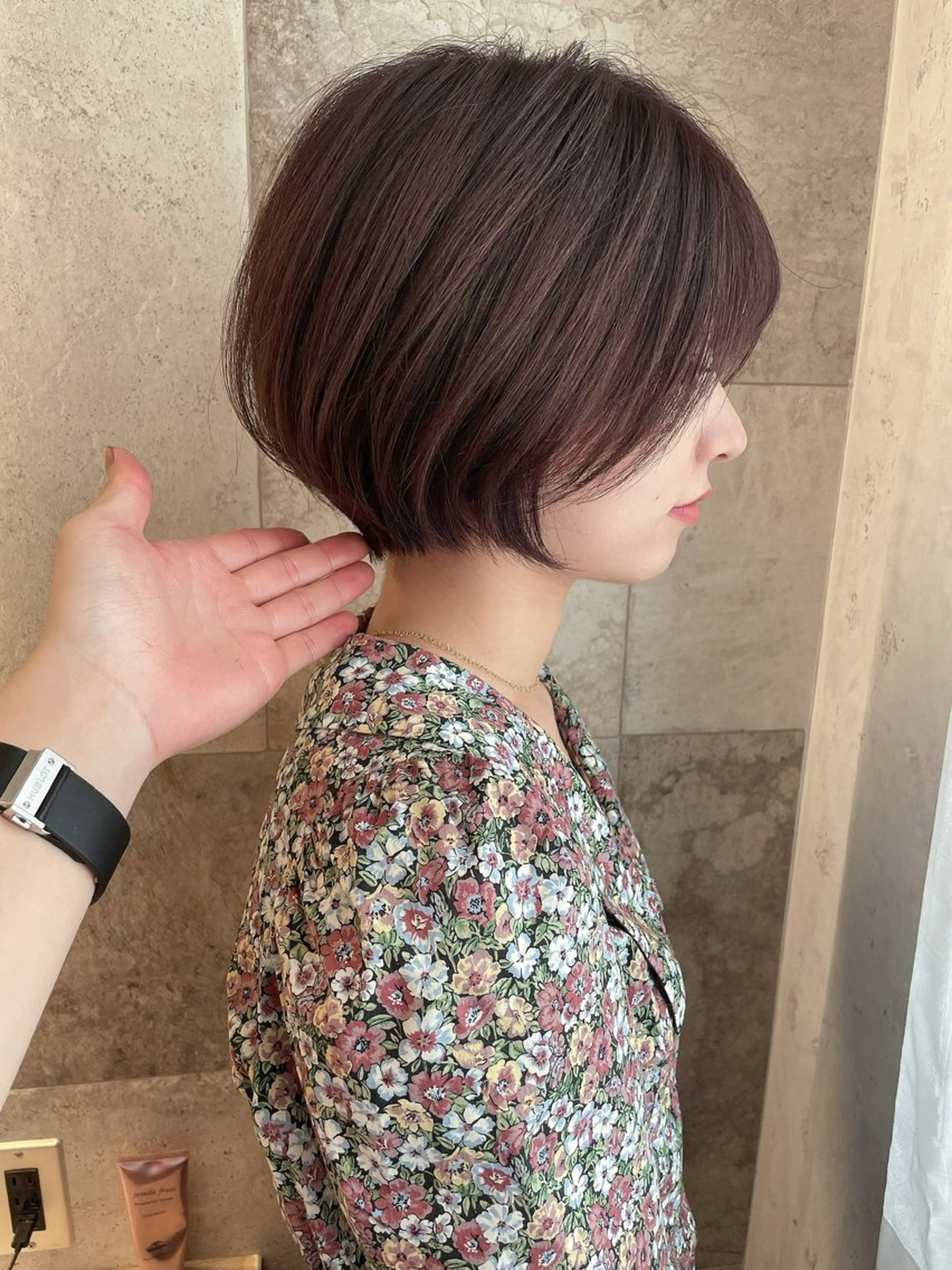 ショート カラー ベージュカラー 黒髪 ブリーチ ブルーカラー ブルーブラック 木屋元一/透明感 /前髪/ショートボブのヘアスタイル