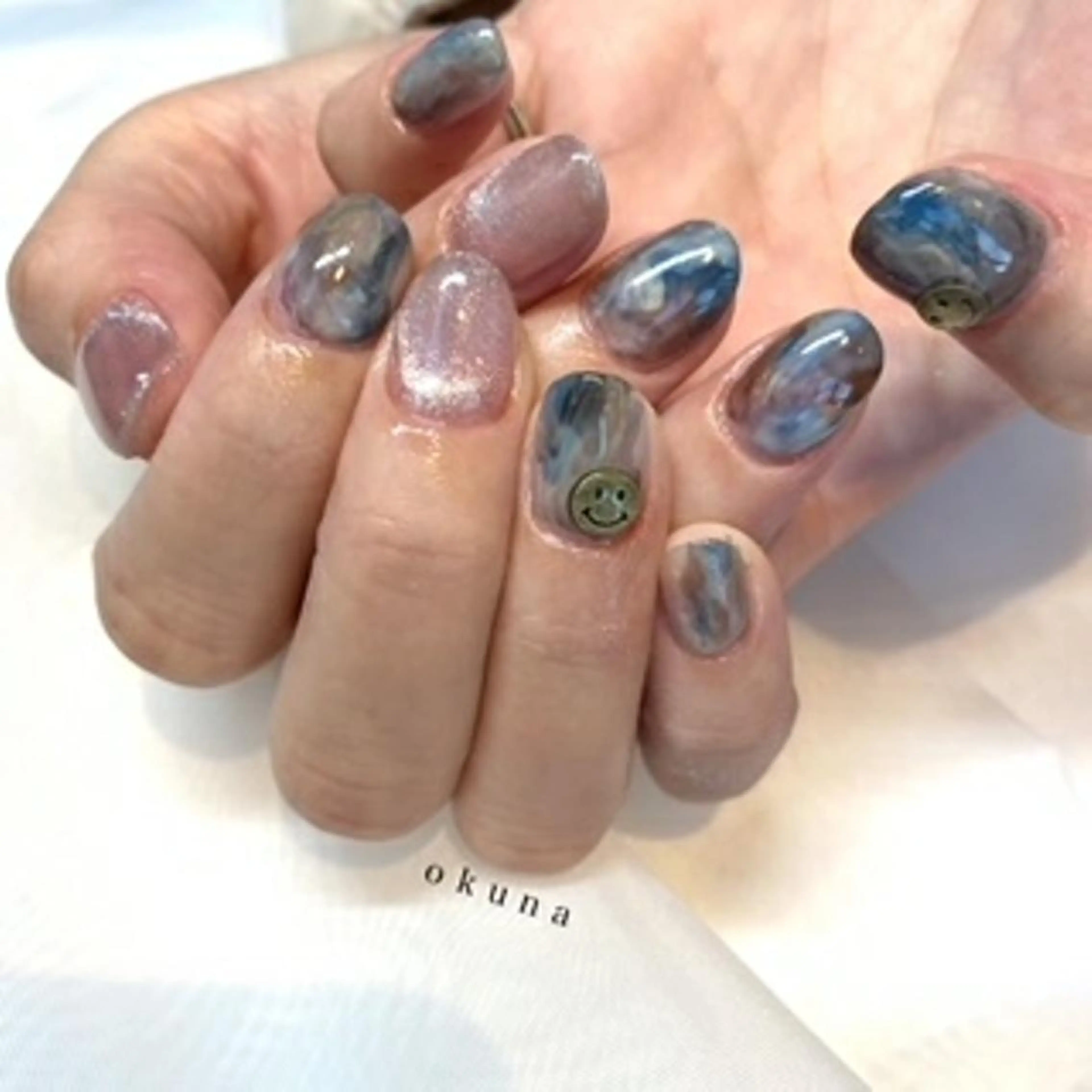 ネイル マグネットネイル ニュアンスネイル ハンドネイル パンチャパンチャ ネイルサロンのネイルデザイン