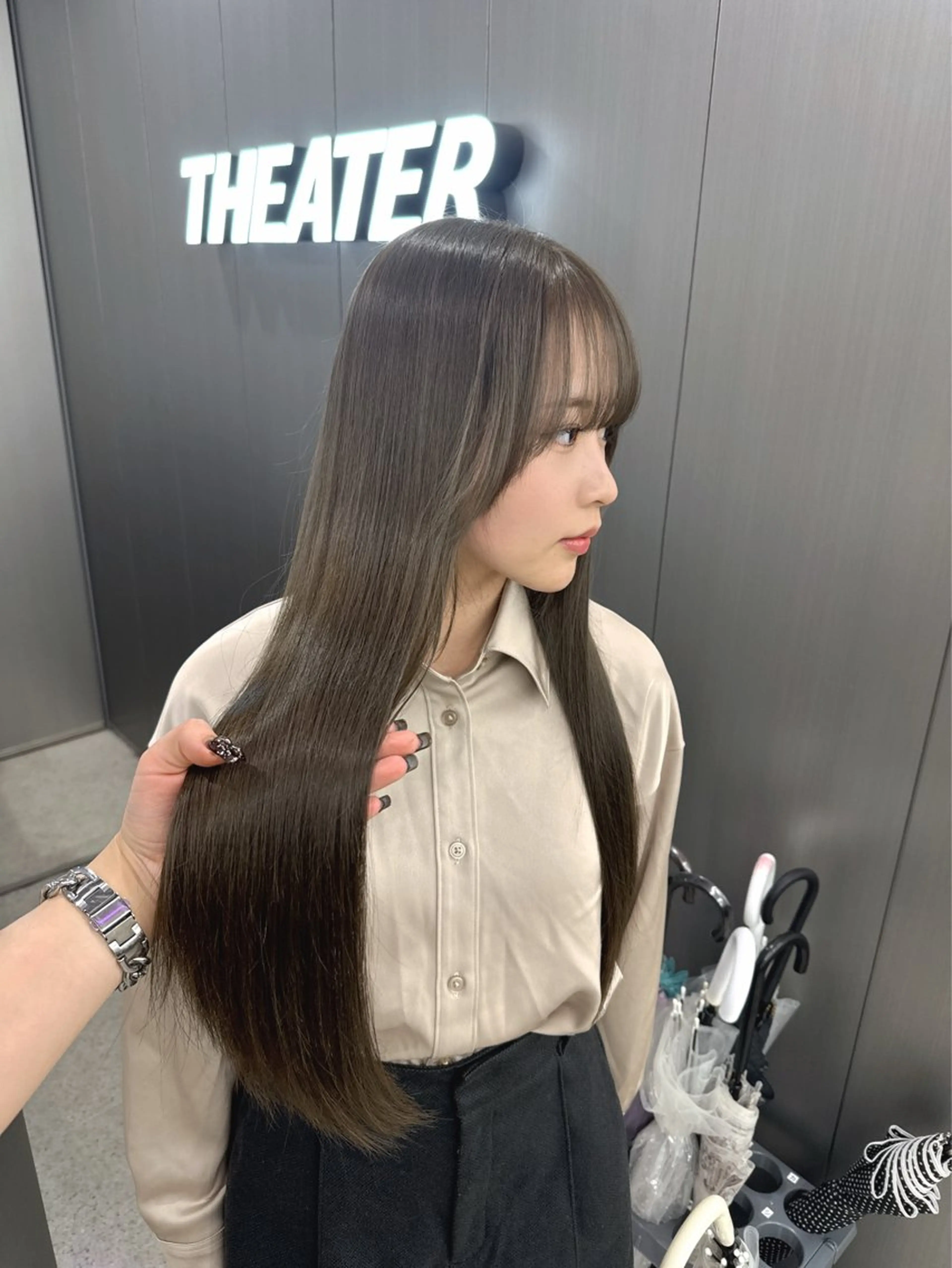 ロング カラー 暗髪🩶ラベンダー/ ブルー/ユウナ🤍のヘアスタイル