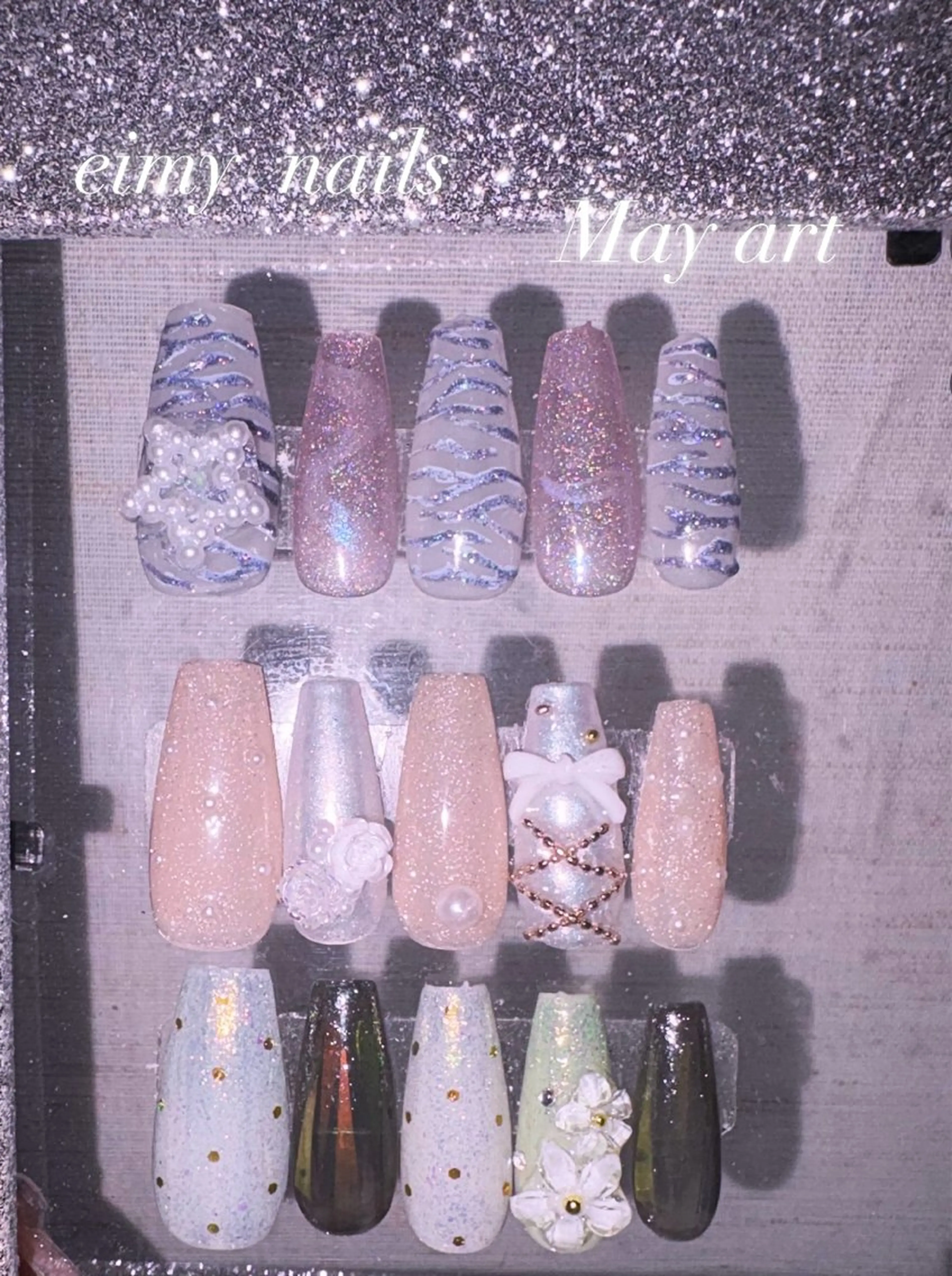 ネイル アニマル柄 オーロラネイル ドット フラッシュネイル フラワーネイル ハンドネイル eimy nails♡のネイルデザイン