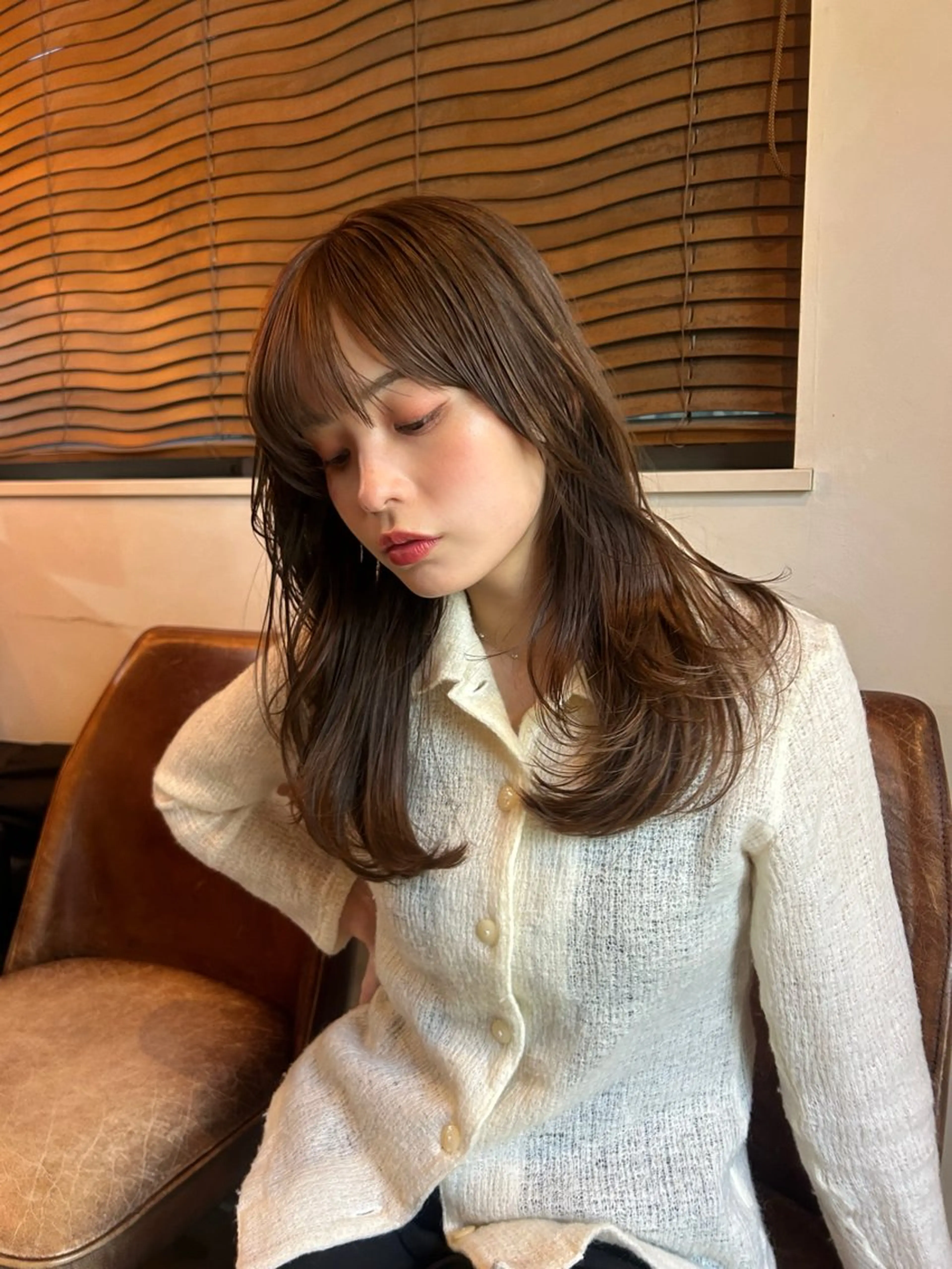 ミディアム カラー パーマ カット ヘアカラー レイヤー/透明感/ ブリーチなし/わかなのヘアスタイル