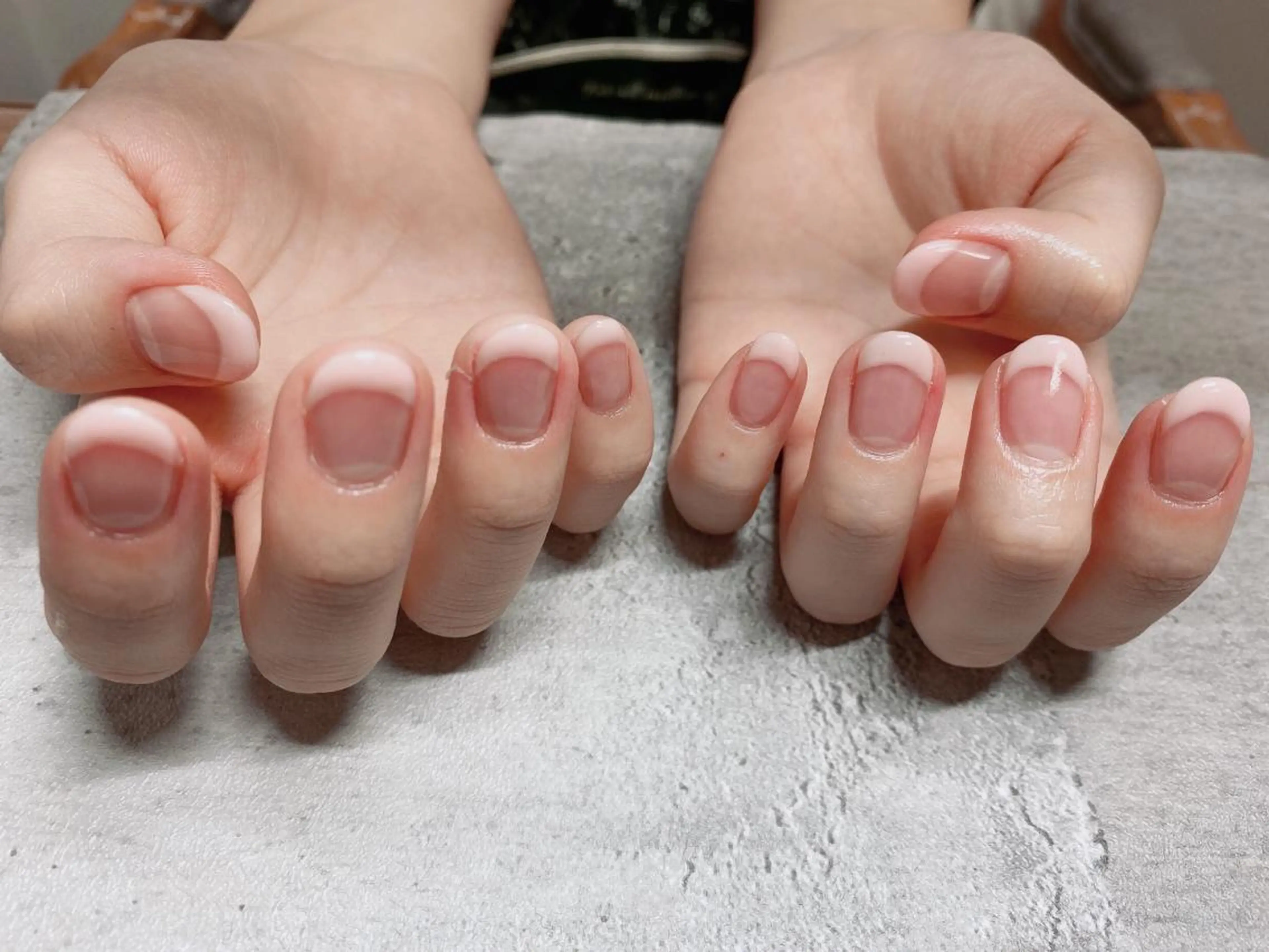 ネイル フレンチネイル mogunail &blowのネイルデザイン