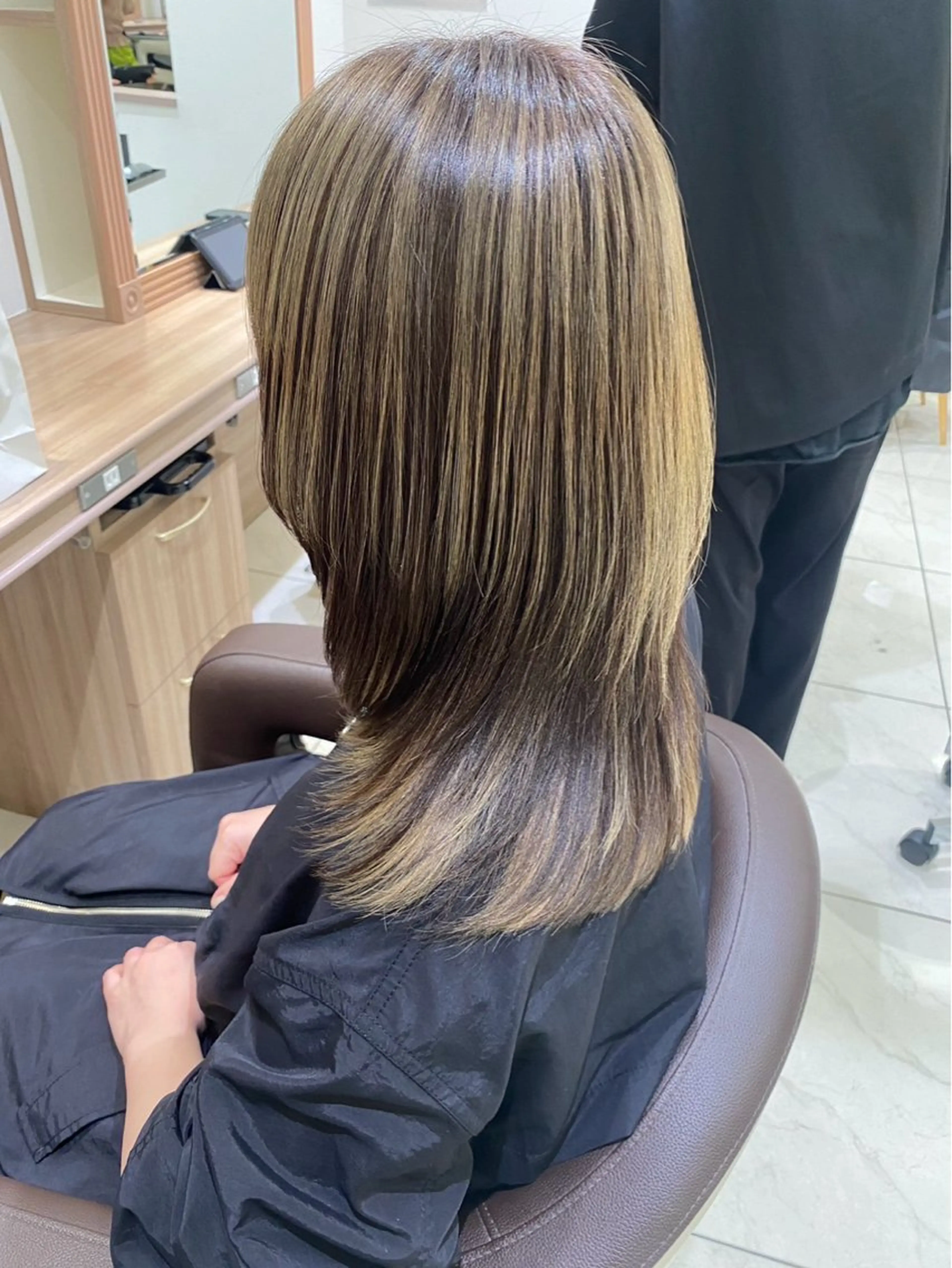 ロング カラー ブラウンカラー 透明感カラー オレンジ カット ヘアカラー 🌱脱白髪染め特化 🌱岡田将英のヘアスタイル