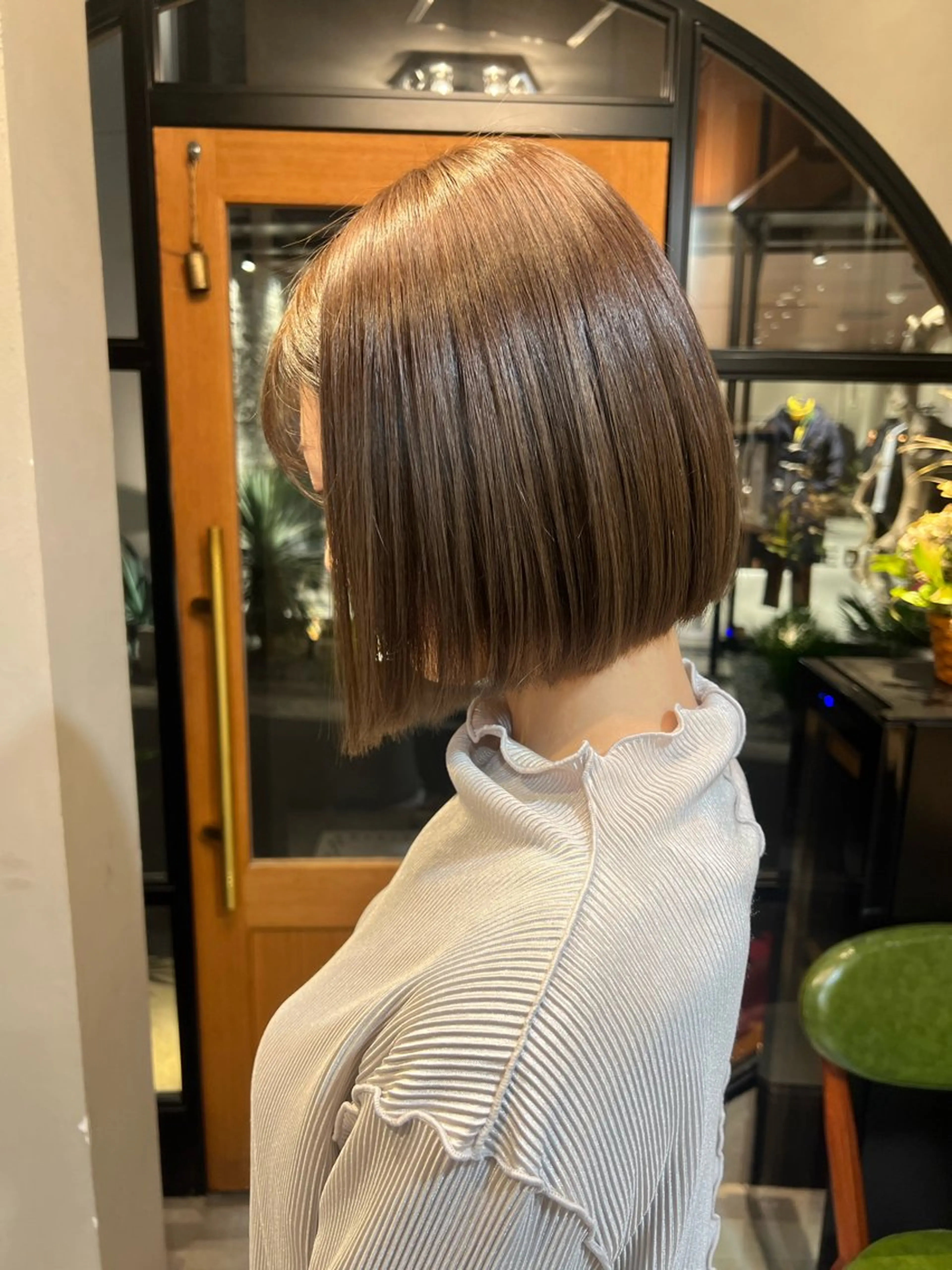 ショート カラー ベージュカラー ボブ 神戸ボブ✂️ ioe三宮/田 伸佳のヘアスタイル