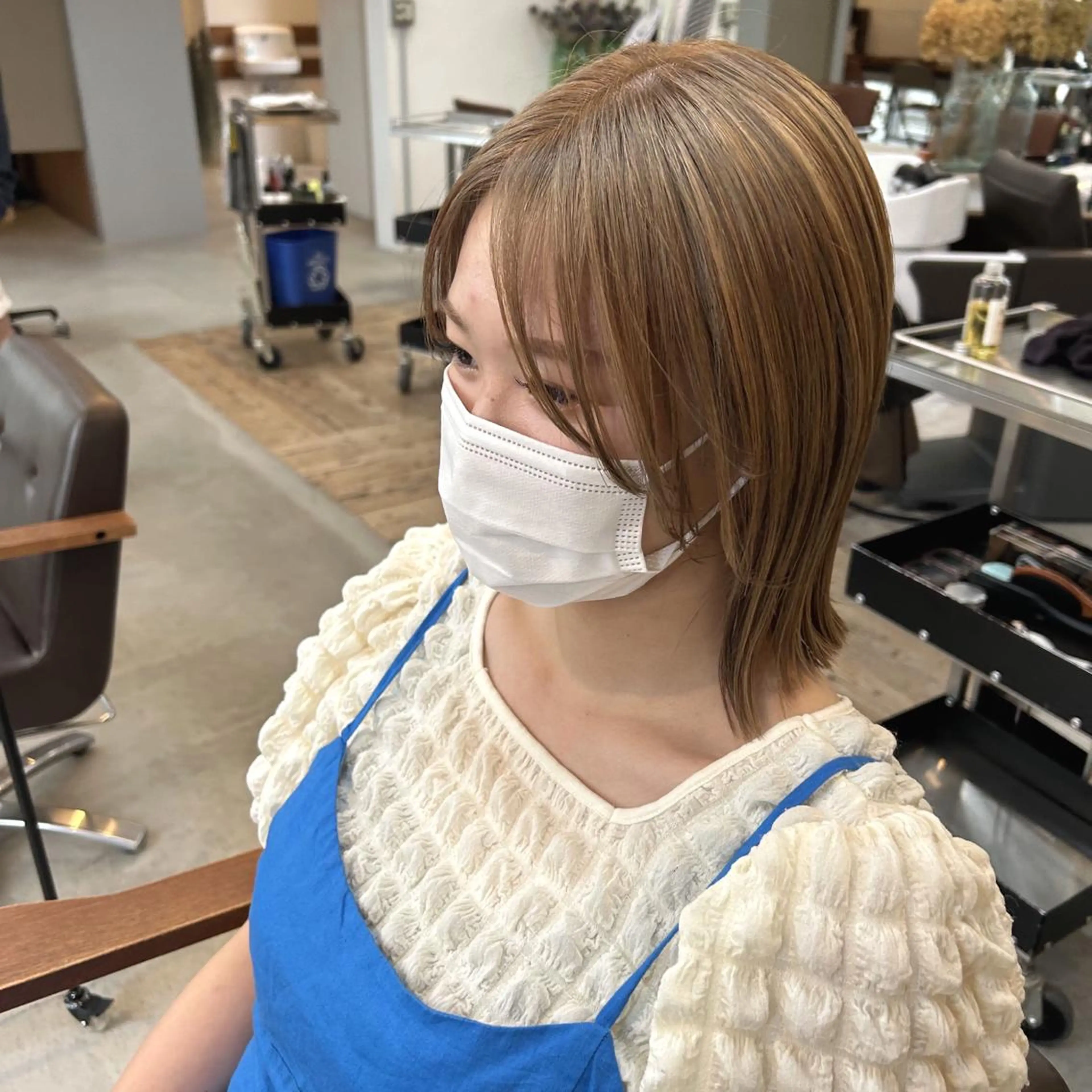 ミディアム カット ヘアカラー トリートメント 綿貫 美雪のヘアスタイル