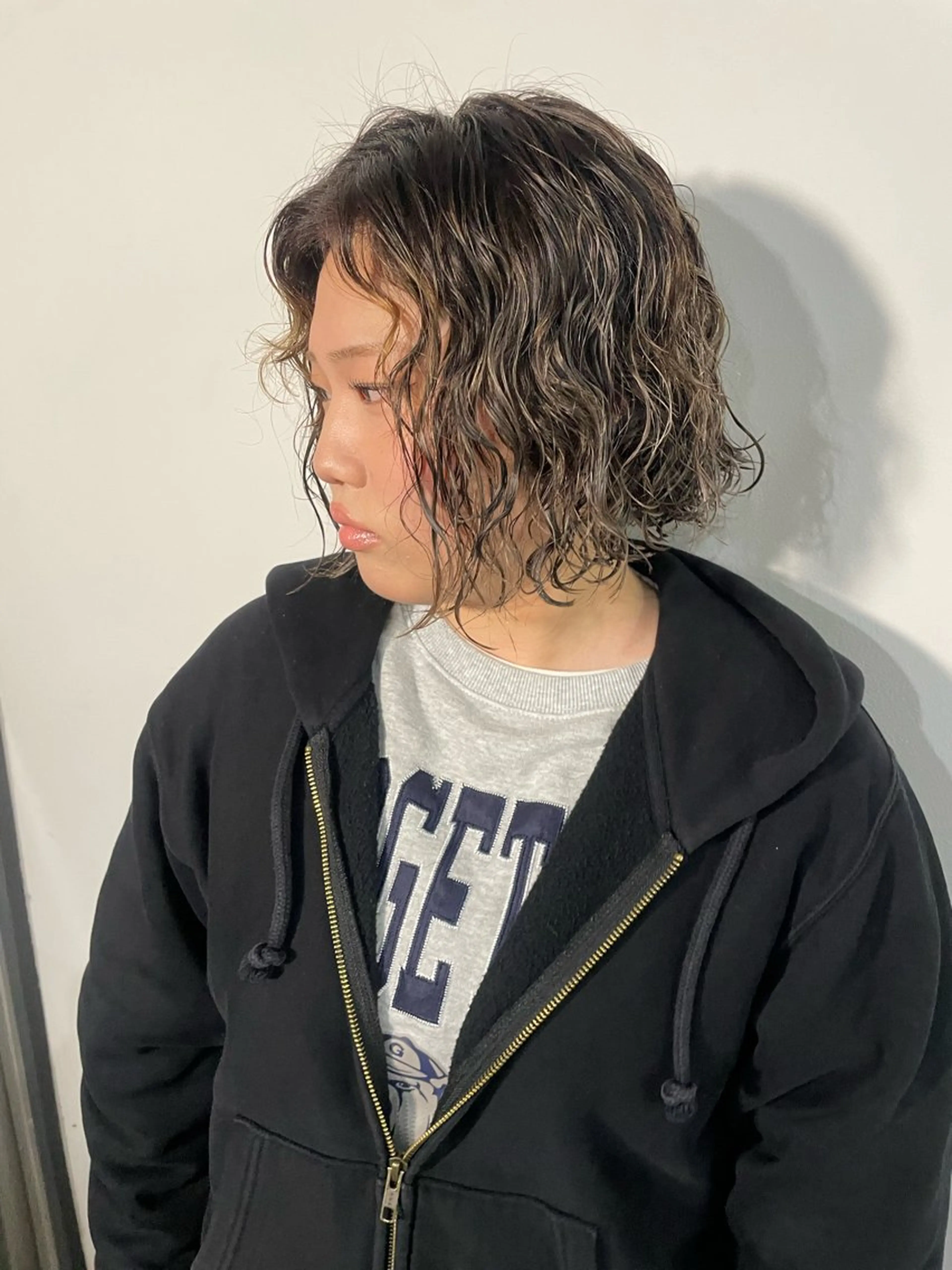 ショート パーマ パーマ カットモデル/ ハイトーン/ゆうあのヘアスタイル