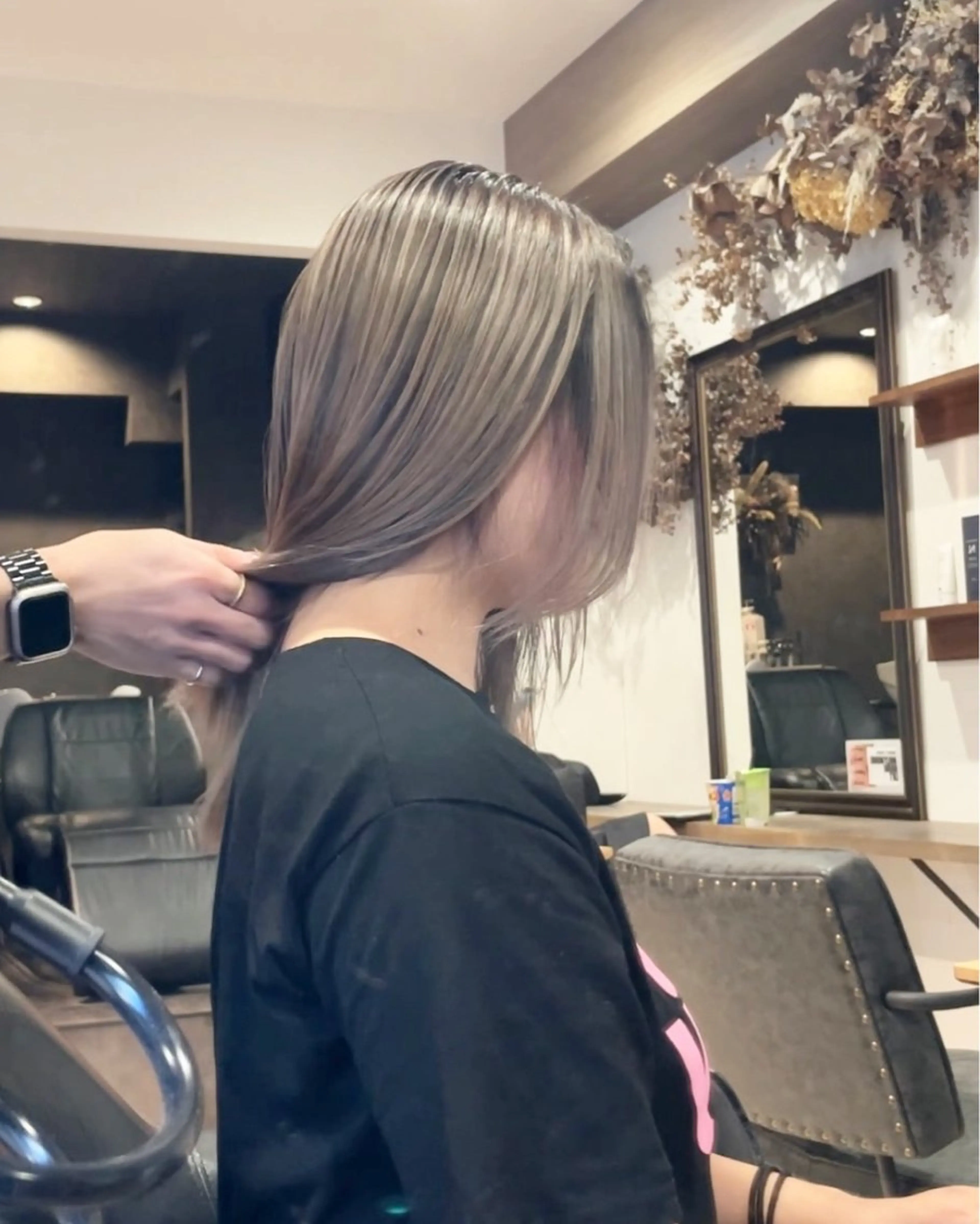 ロング カラー バレイヤージュ 外国人風カラー レイヤーカット カット ヘアカラー ギャルの革命児 秀斗のヘアスタイル