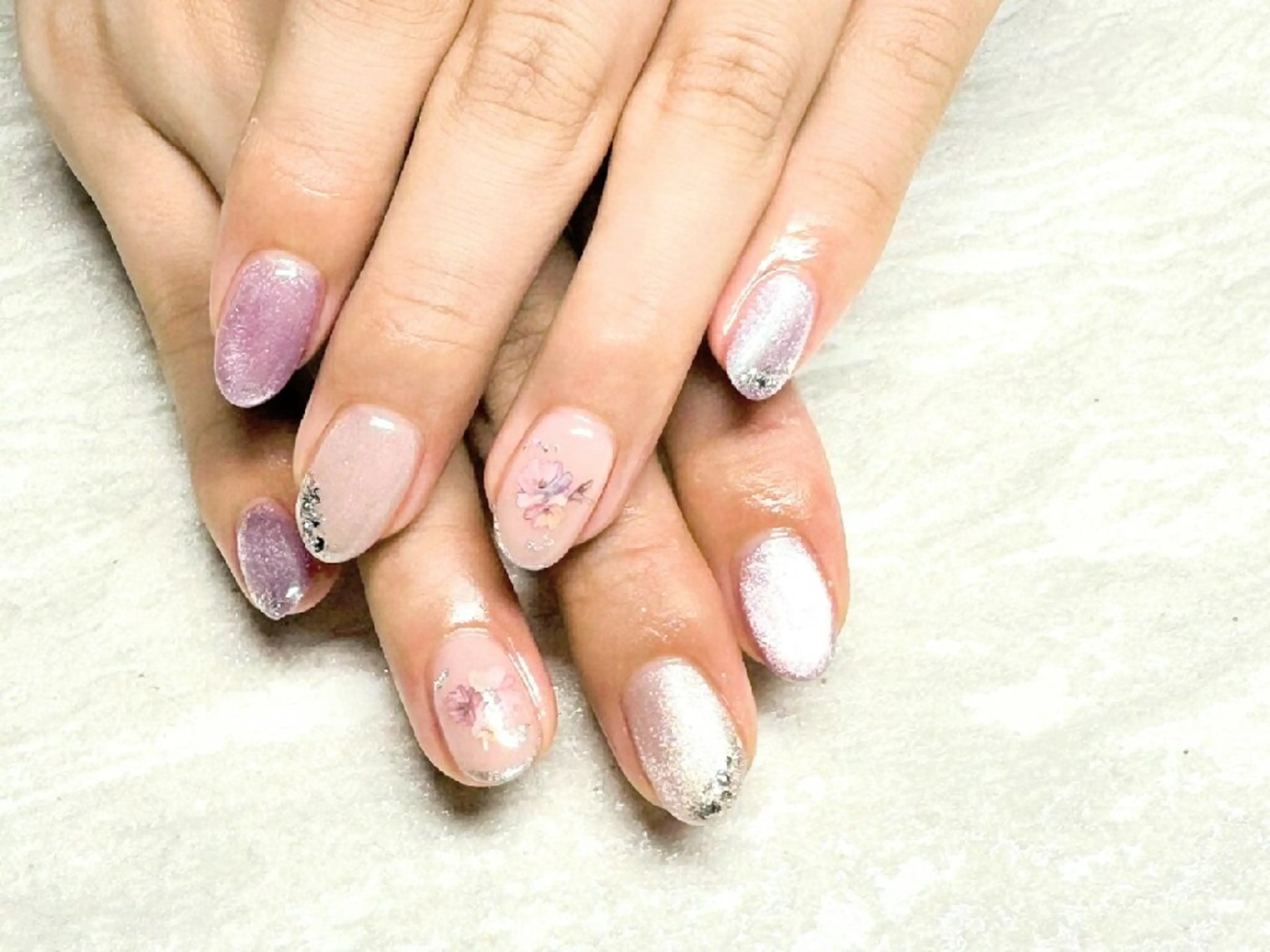 ネイル フラワーネイル 韓国ネイル マグネットネイル ピンク リボン JULIE NAILのネイルデザイン