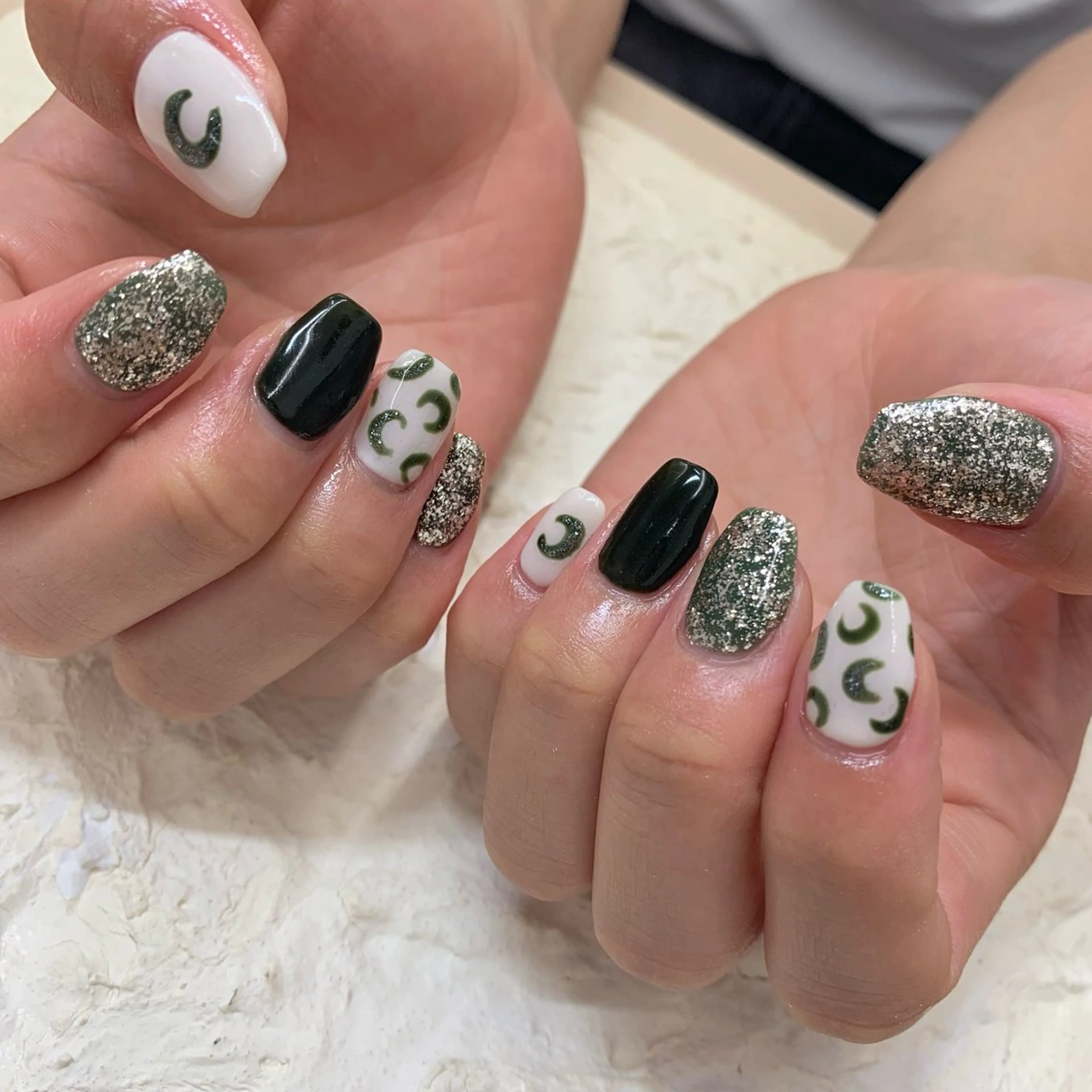 ネイル マキノ ユイのネイルデザイン