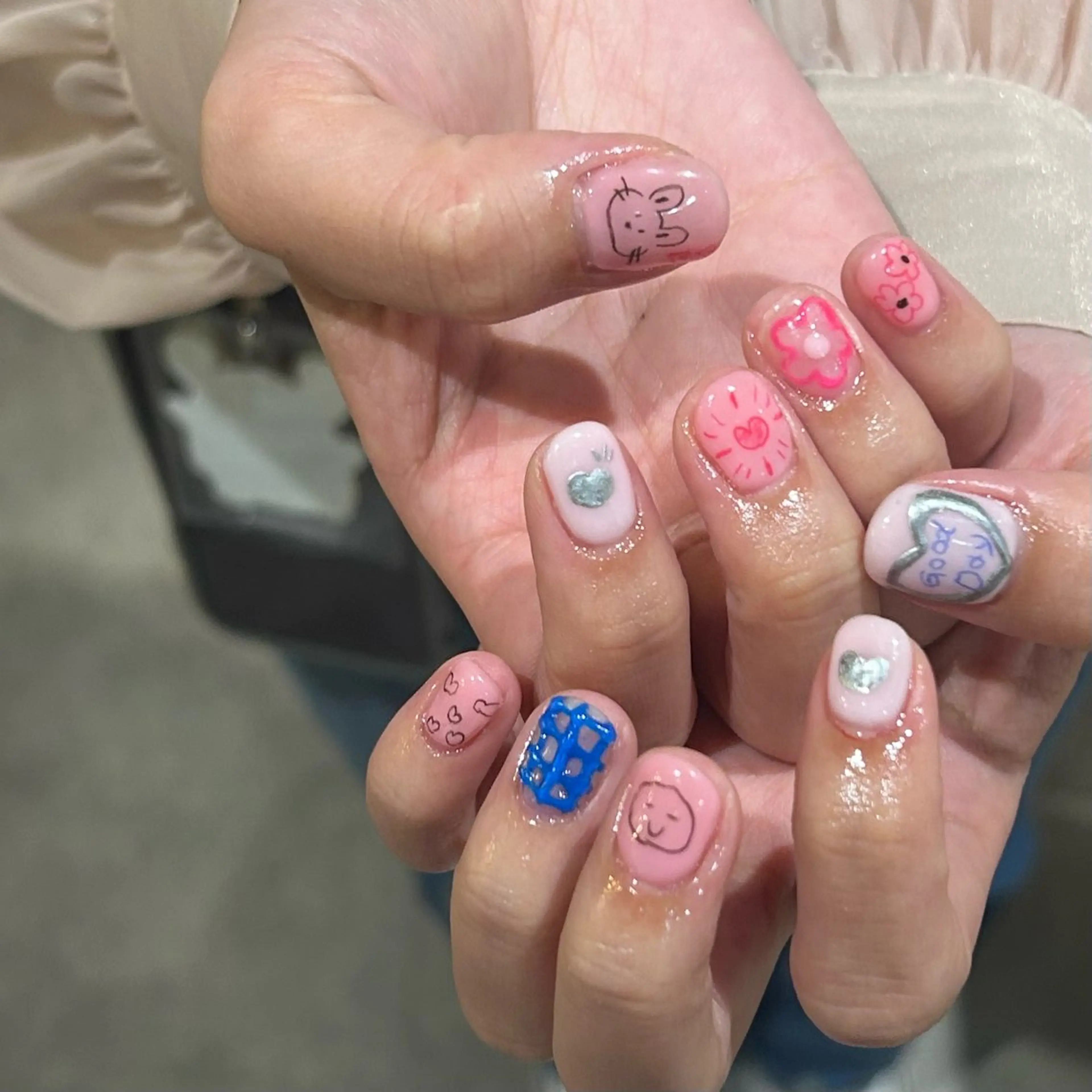 ネイル ハンドネイル ハンドケア 個性派ネイル シノのネイルデザイン