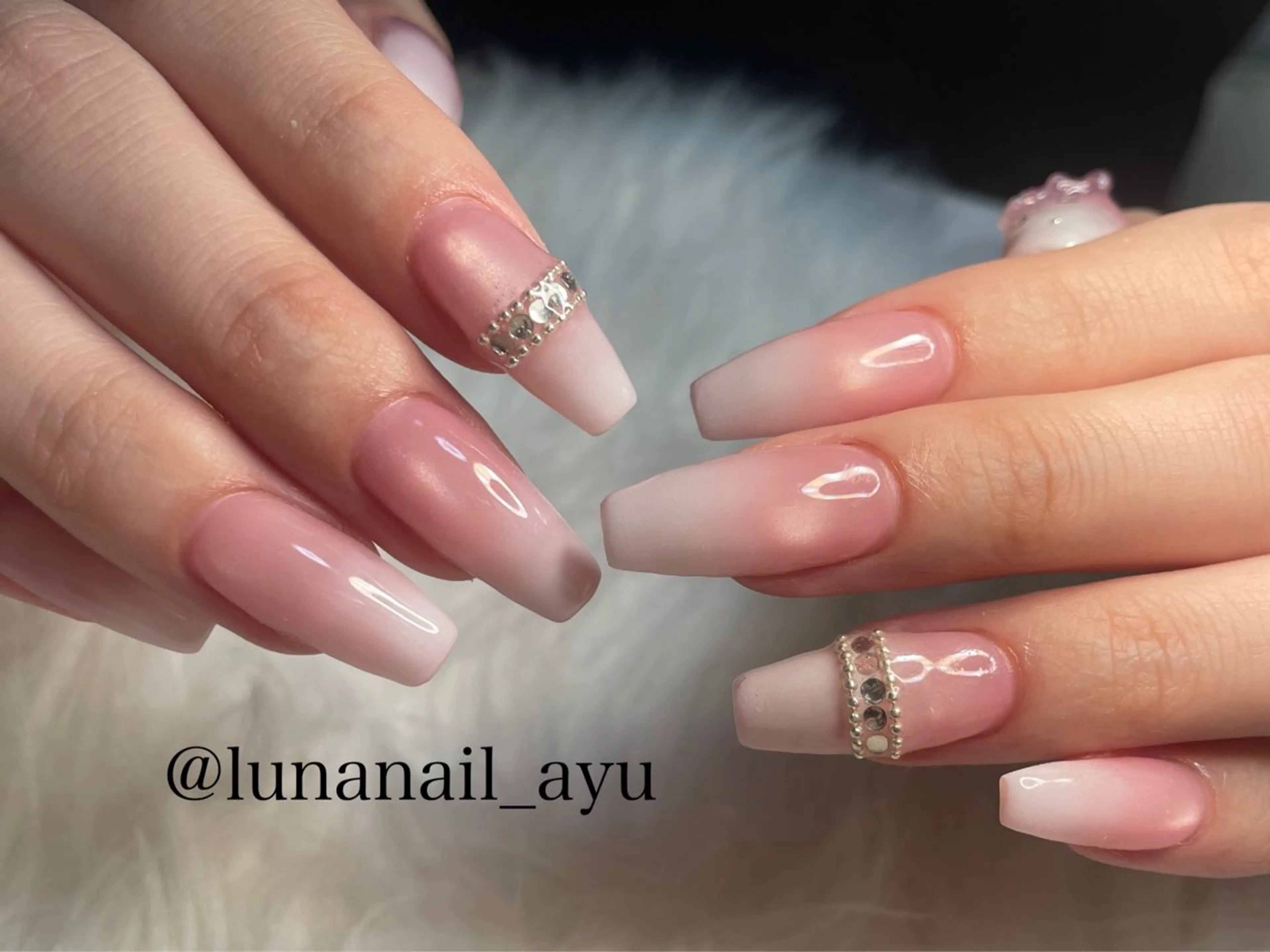 ネイル マグネットネイル ワンホンネイル ハンドネイル LUNA NAIL ayuのネイルデザイン