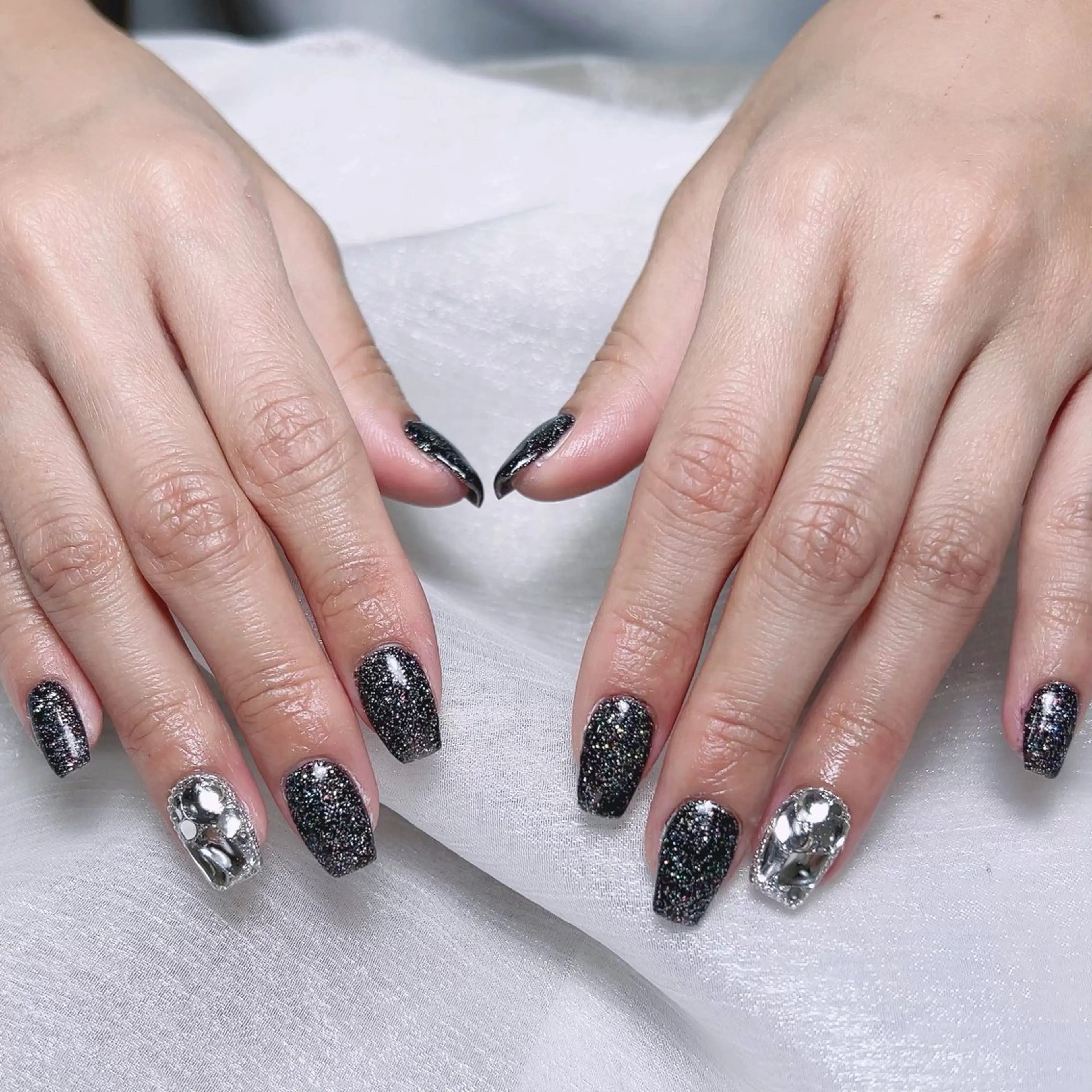 メンズ ネイル メンズ韓国風 アートネイル オーロラネイル ガーリー キラキラネイル ハンドネイル Nail salon 木にいるのネイルデザイン