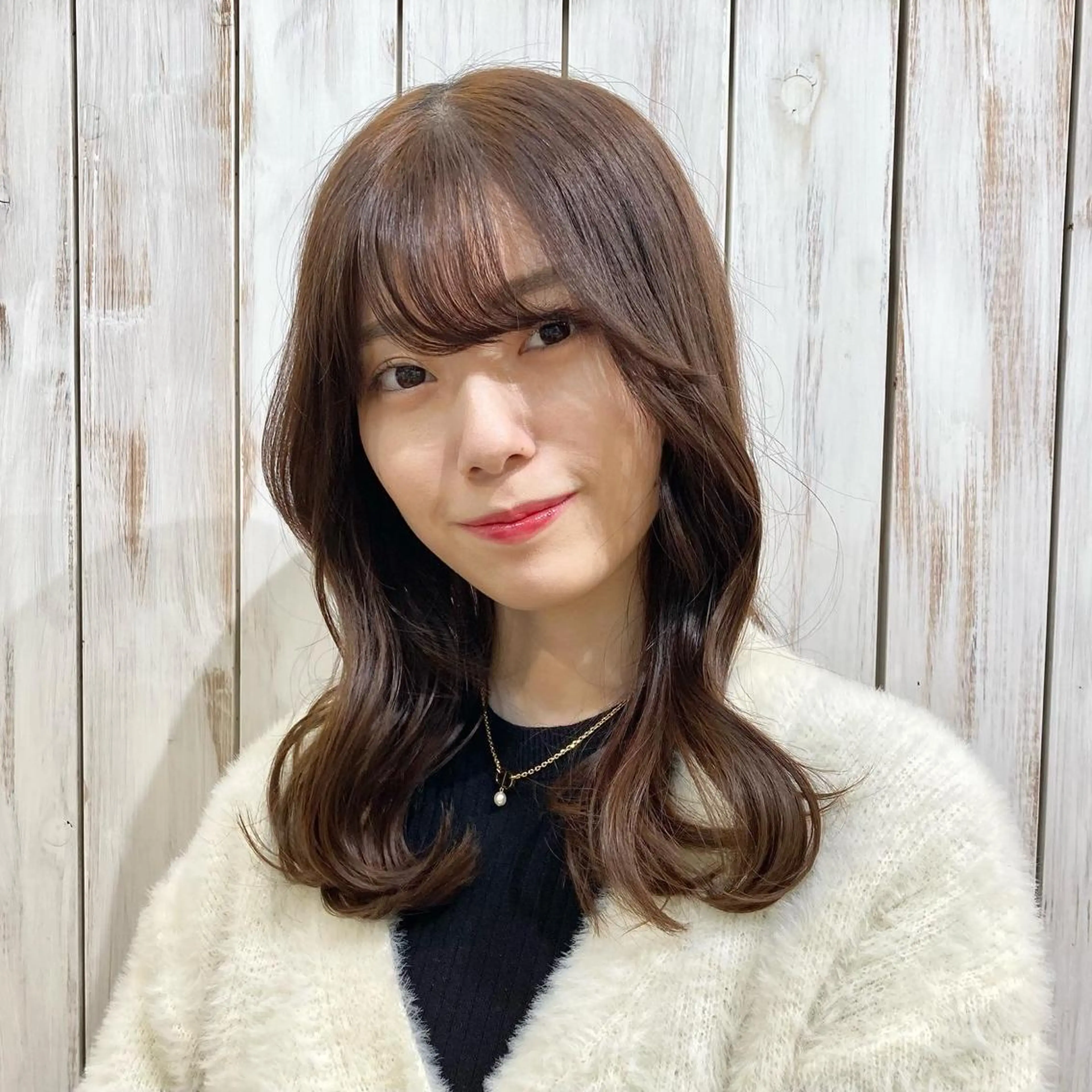 セミロング 片柳 美友季のヘアスタイル