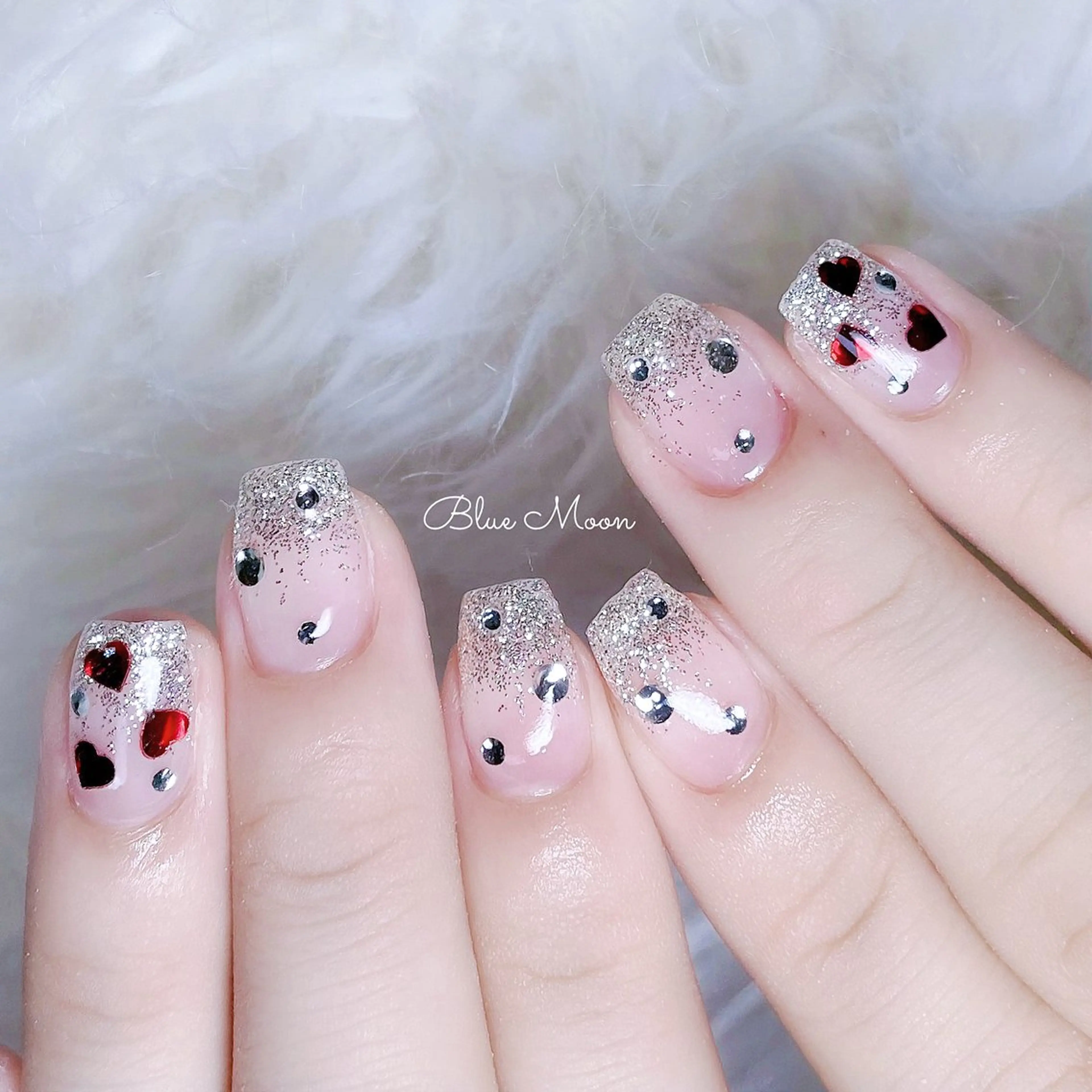 ネイル ハンドネイル フットネイル ハンドケア nail salon Blue Moonのネイルデザイン
