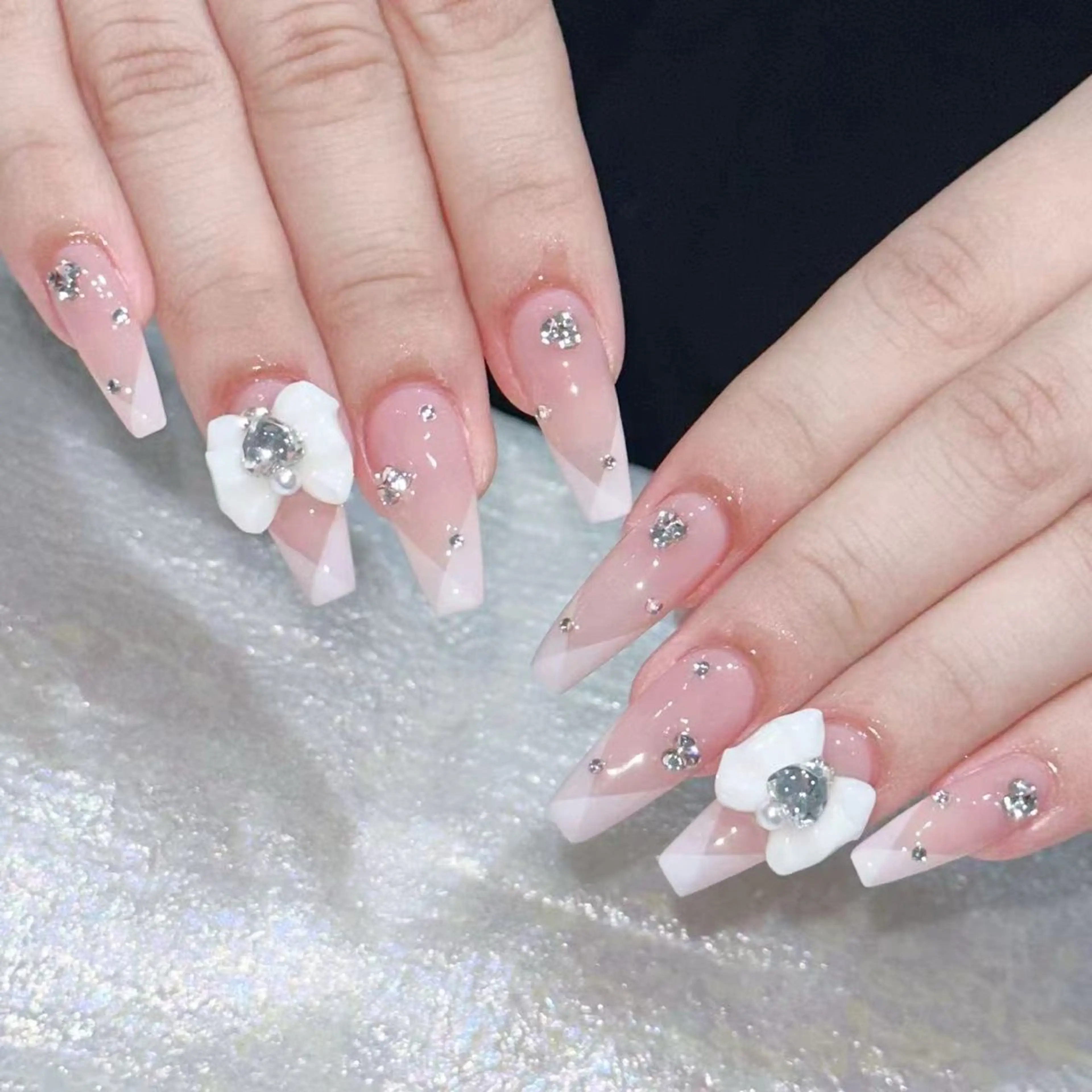 ネイル ハンドネイル Queens マオのネイルデザイン