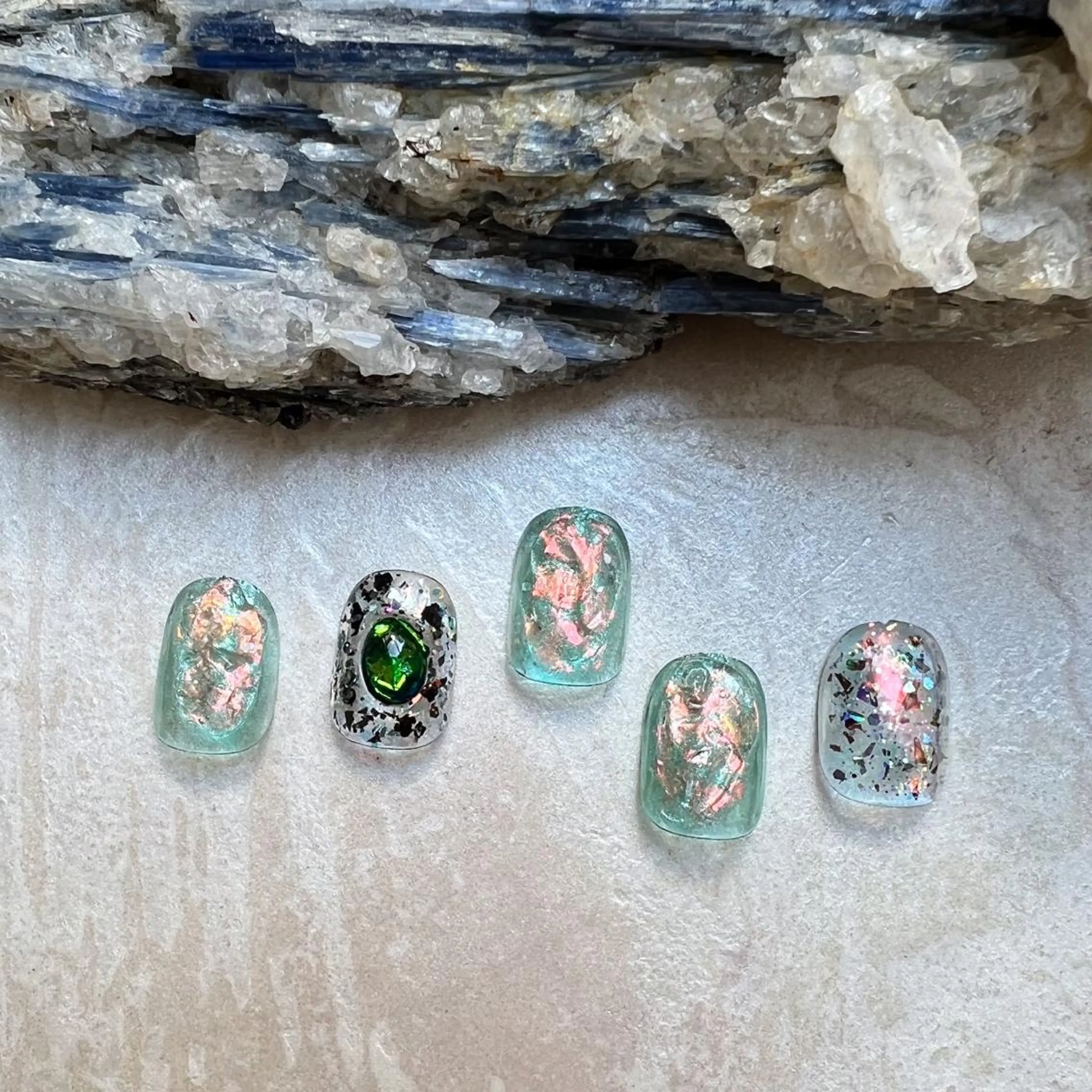 ネイル ニュアンスネイル ショートネイル gemickle nailのネイルデザイン