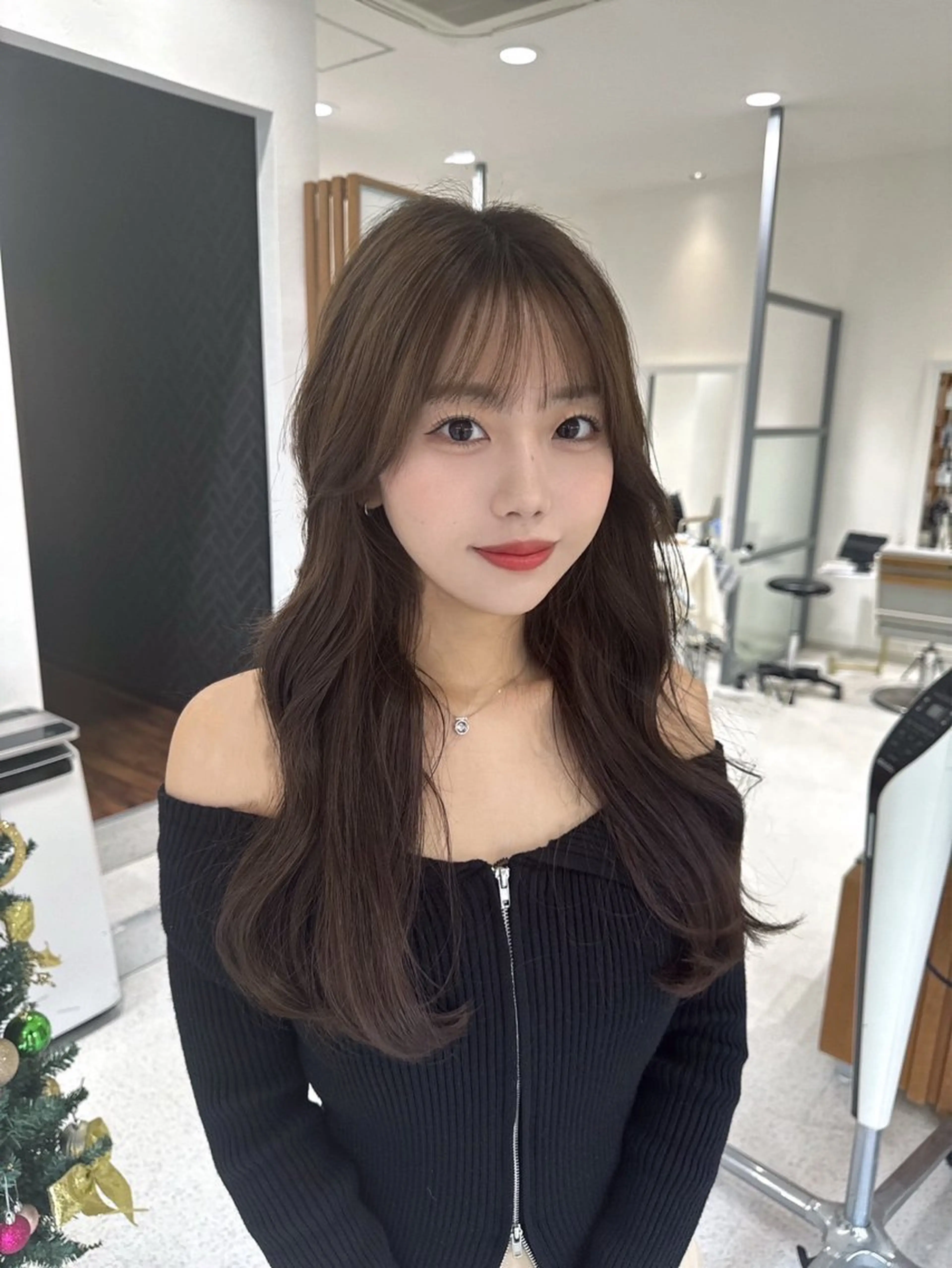 うる艶カラー！➕ミルボントリートメント！➕カット(ロング料金あり)⚠️3回目以降はホットペッパーよりご予約お願いします。の写真