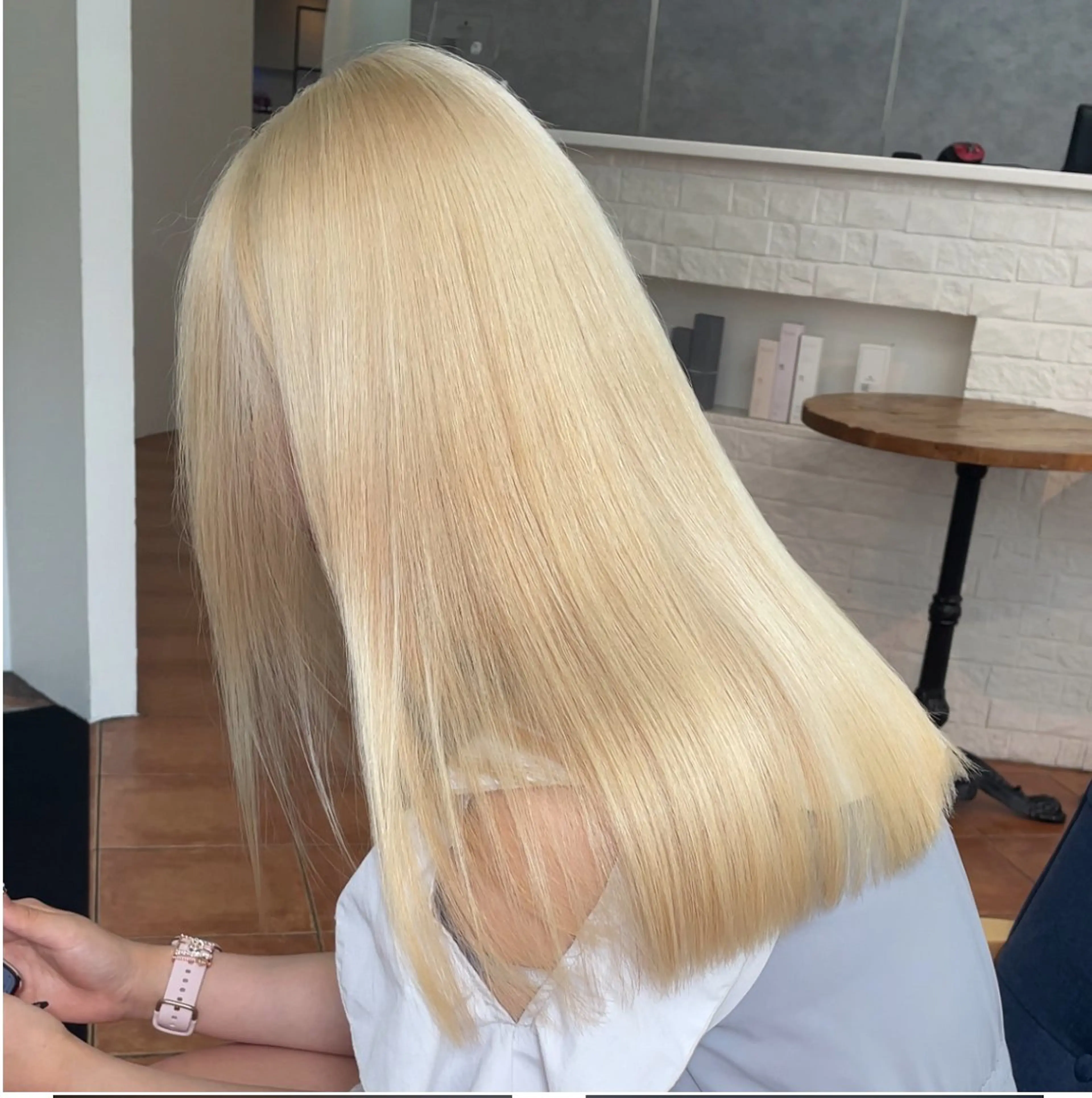 ロング カラー ブリーチ ブロンド ケアブリーチ デザインカラー ハイトーンカラー ブリーチなしピンク 赤井龍斗のヘアスタイル