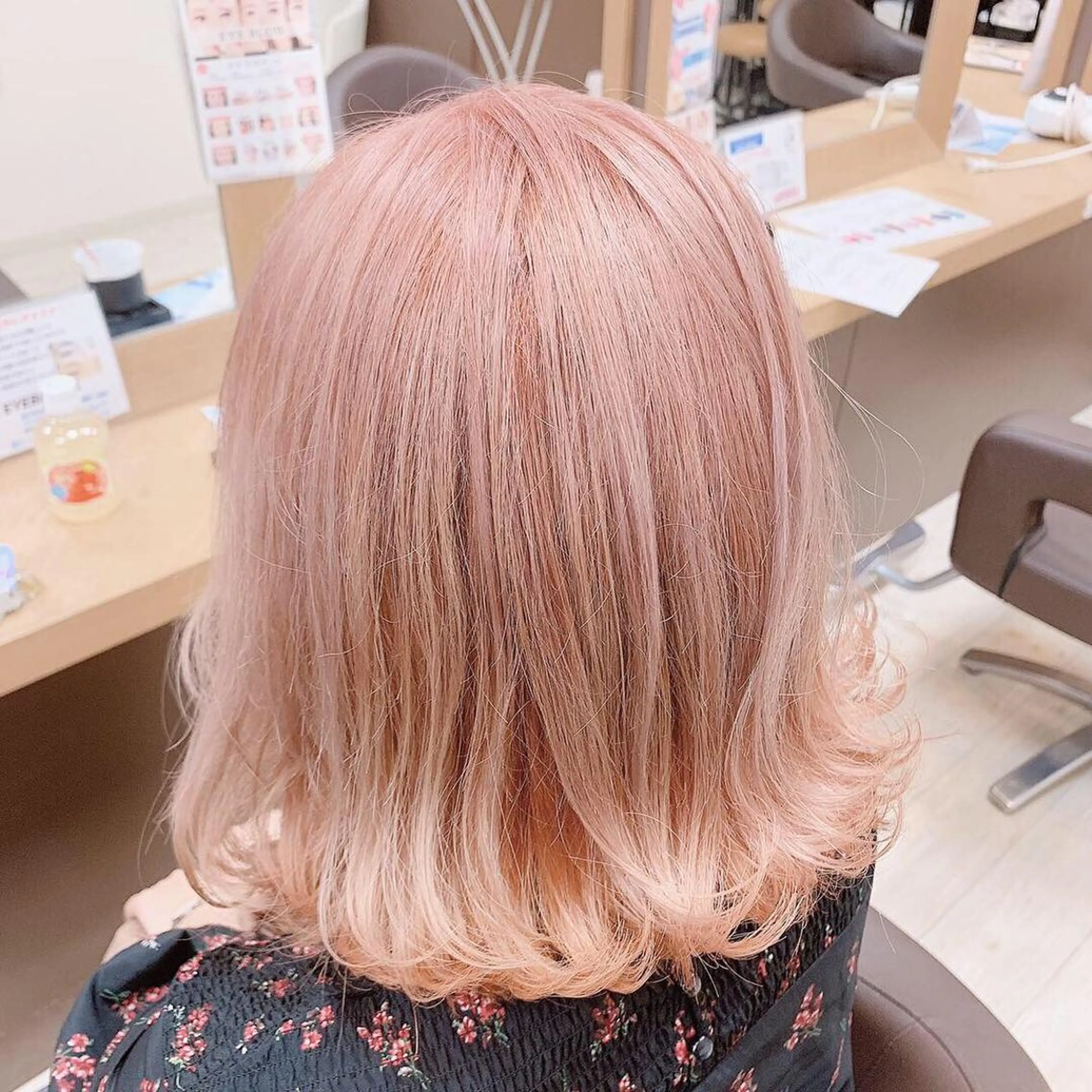 ミディアム カラー ブリーチ Lien 深井店のヘアスタイル