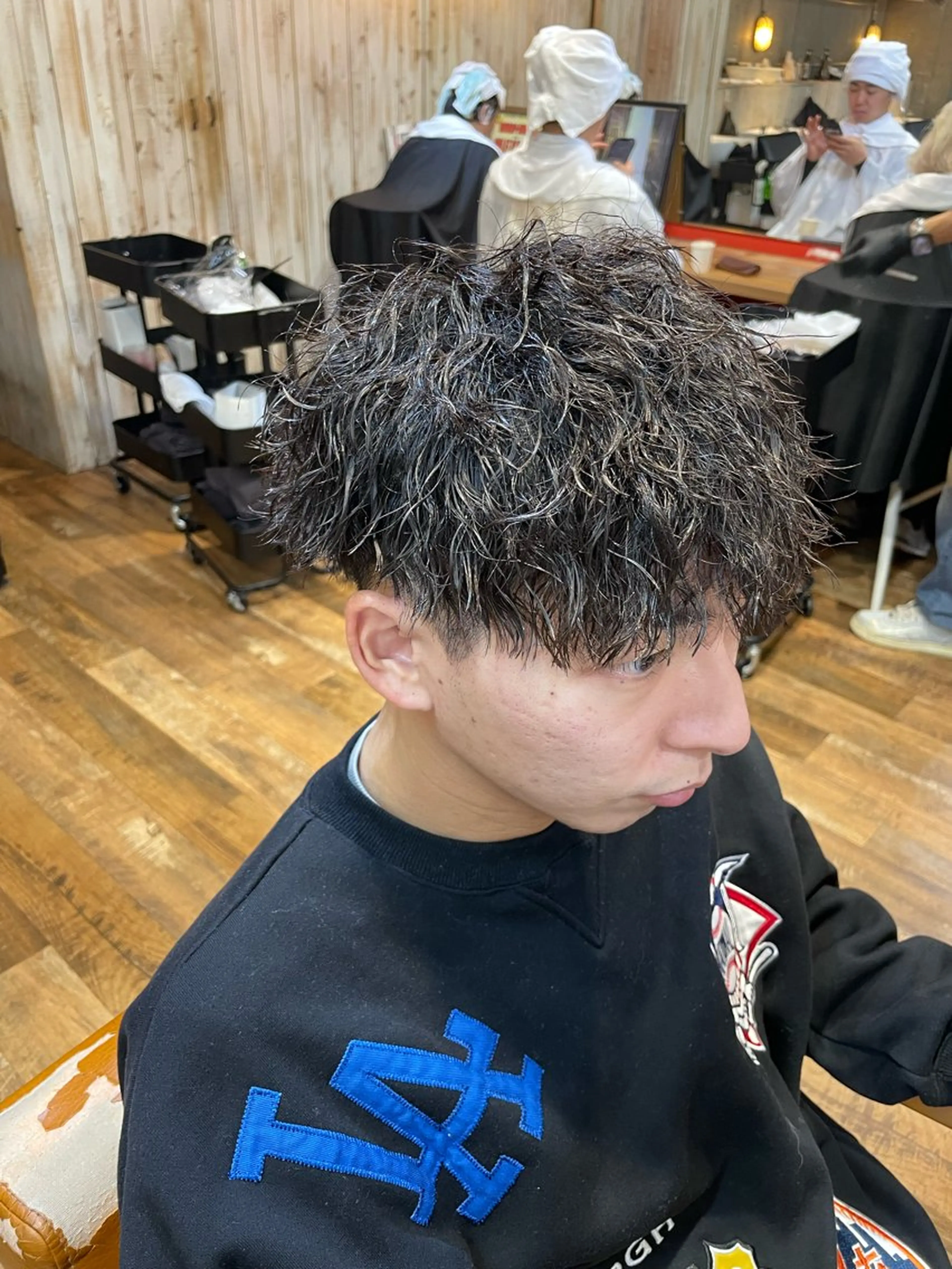 ショート パーマ メンズ カット パーマ トリートメント 🔥メンズ特化パーマ 🦖増田弘明🦖のヘアスタイル