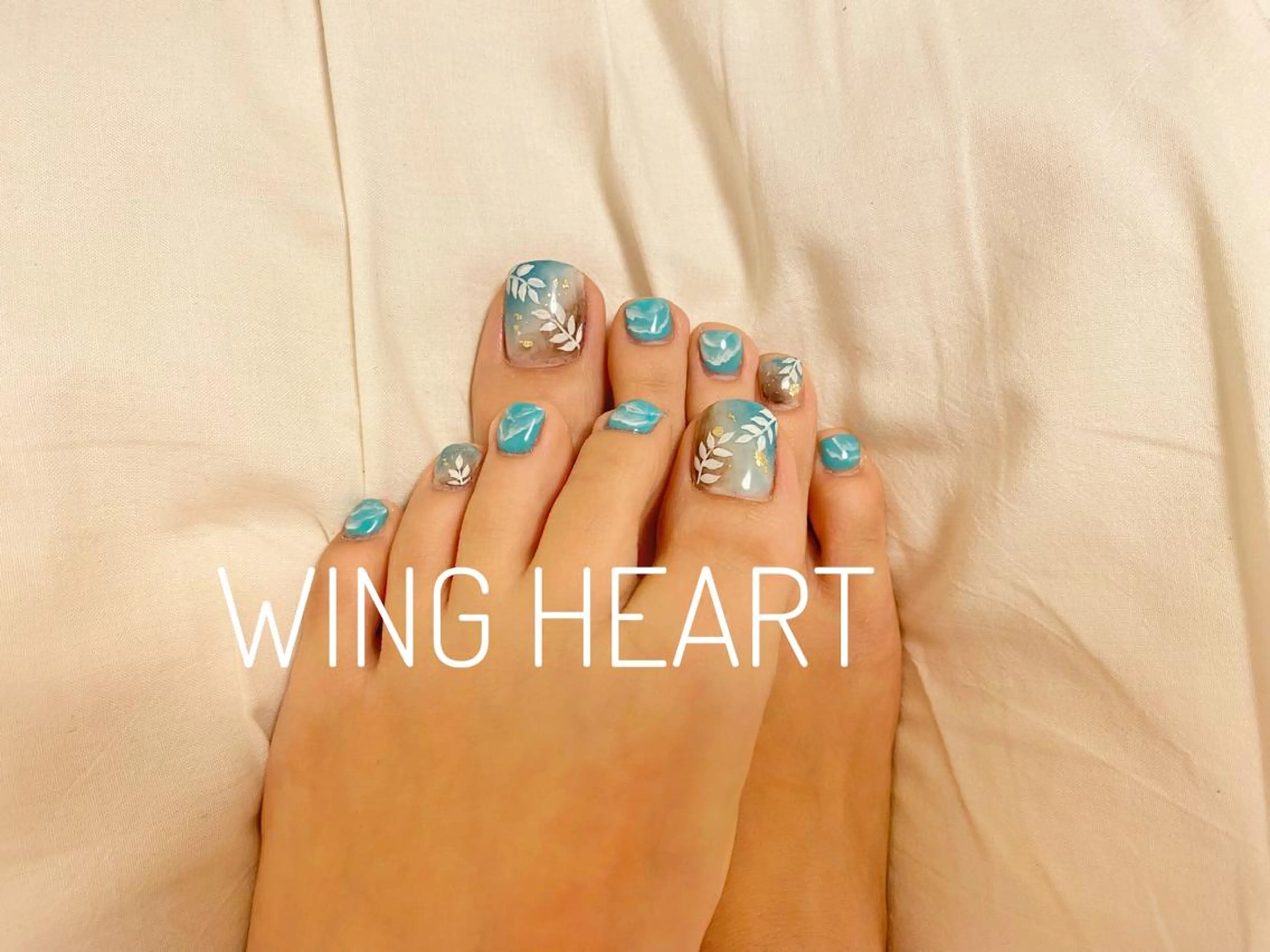 ネイル フットネイル O. AKINAのネイルデザイン