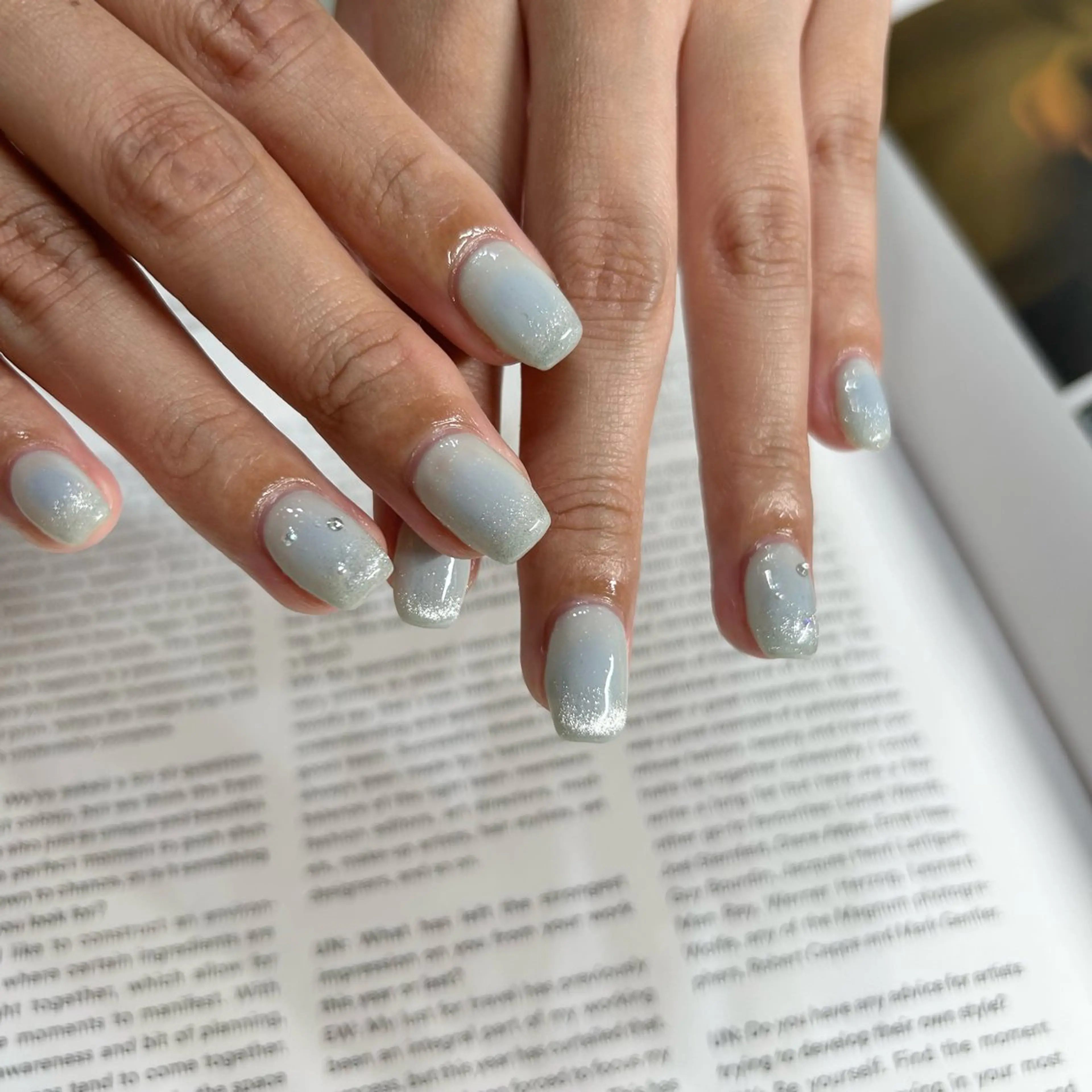 ネイル ブルー フットネイル ジェルネイル キラキラネイル 韓国ネイル RooM -mizuki-のネイルデザイン