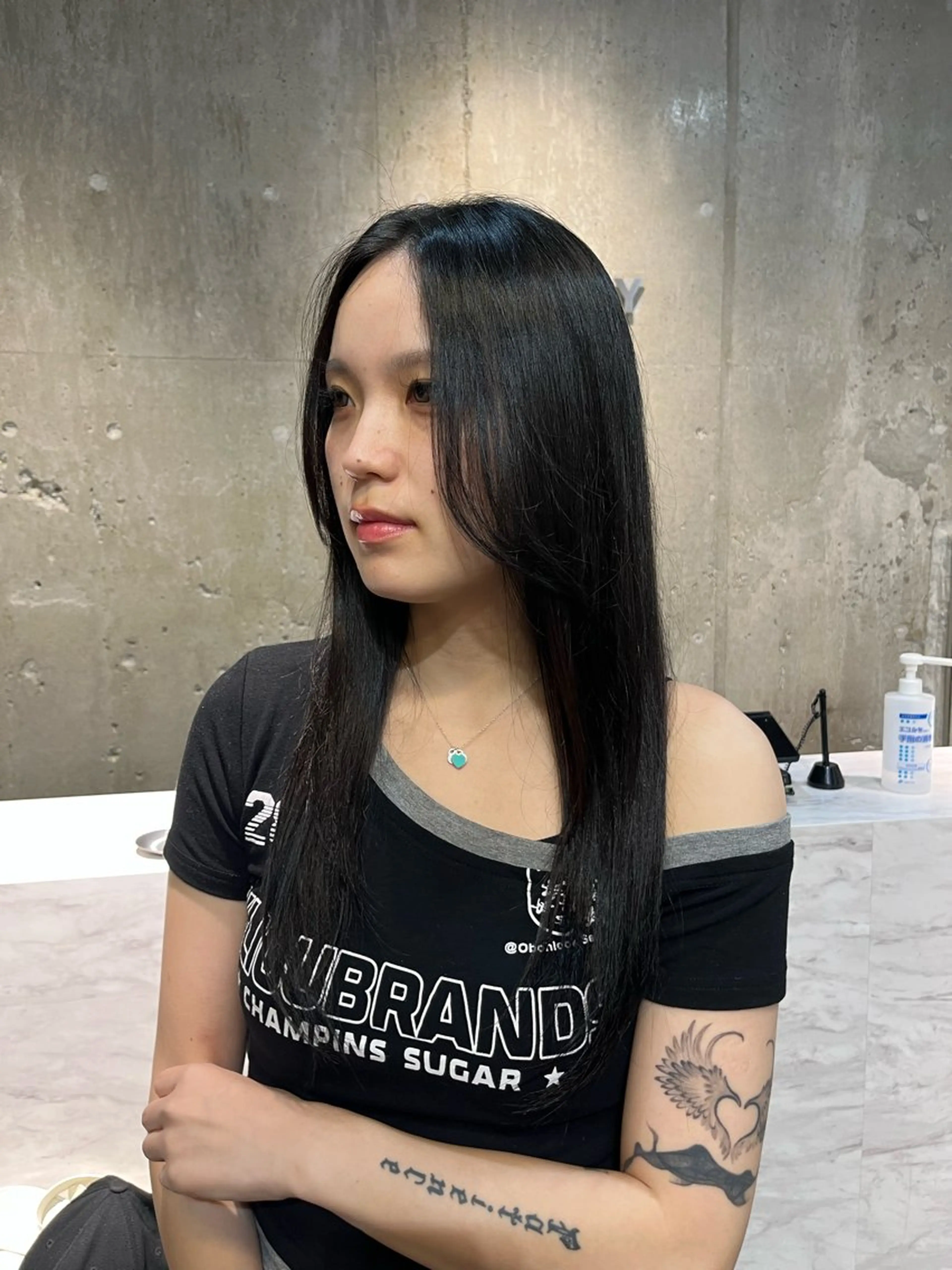 カラー 西舘 柚のヘアスタイル