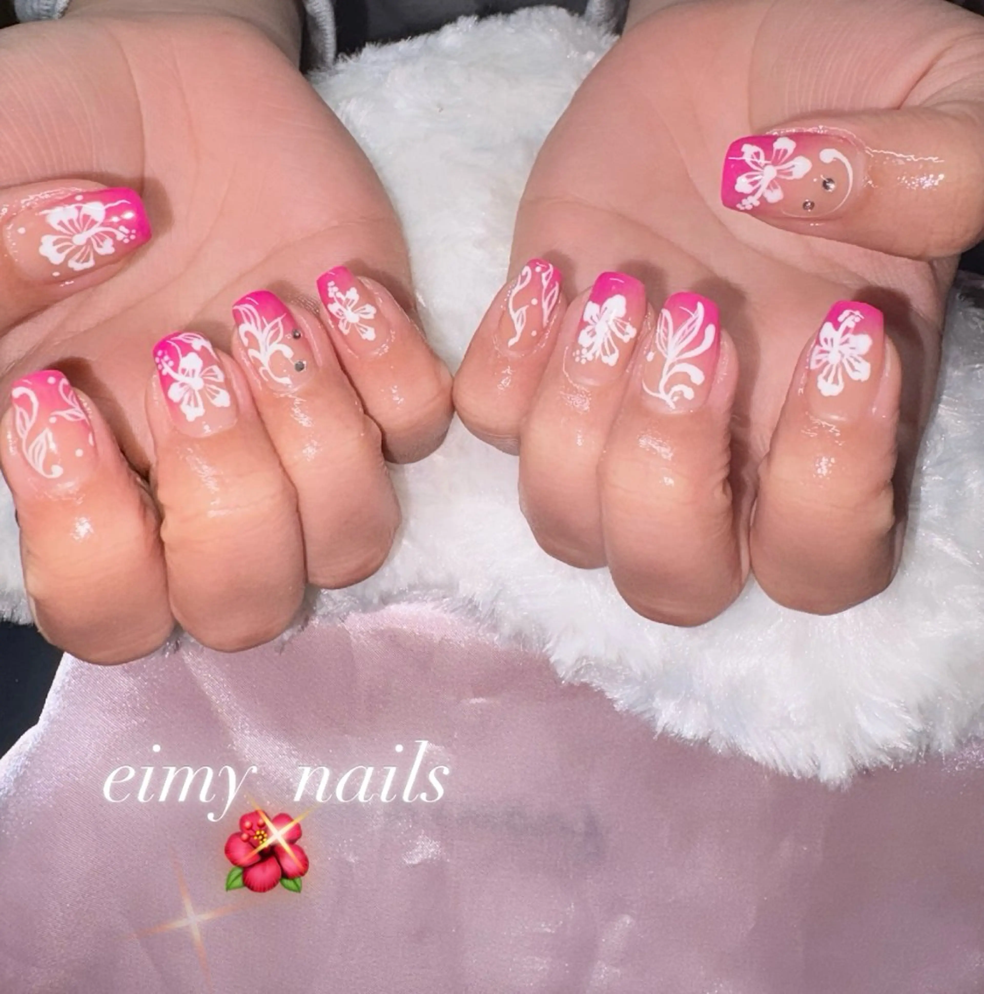 ネイル アートネイル グラデーション 夏ネイル ハンドネイル eimy nails♡のネイルデザイン