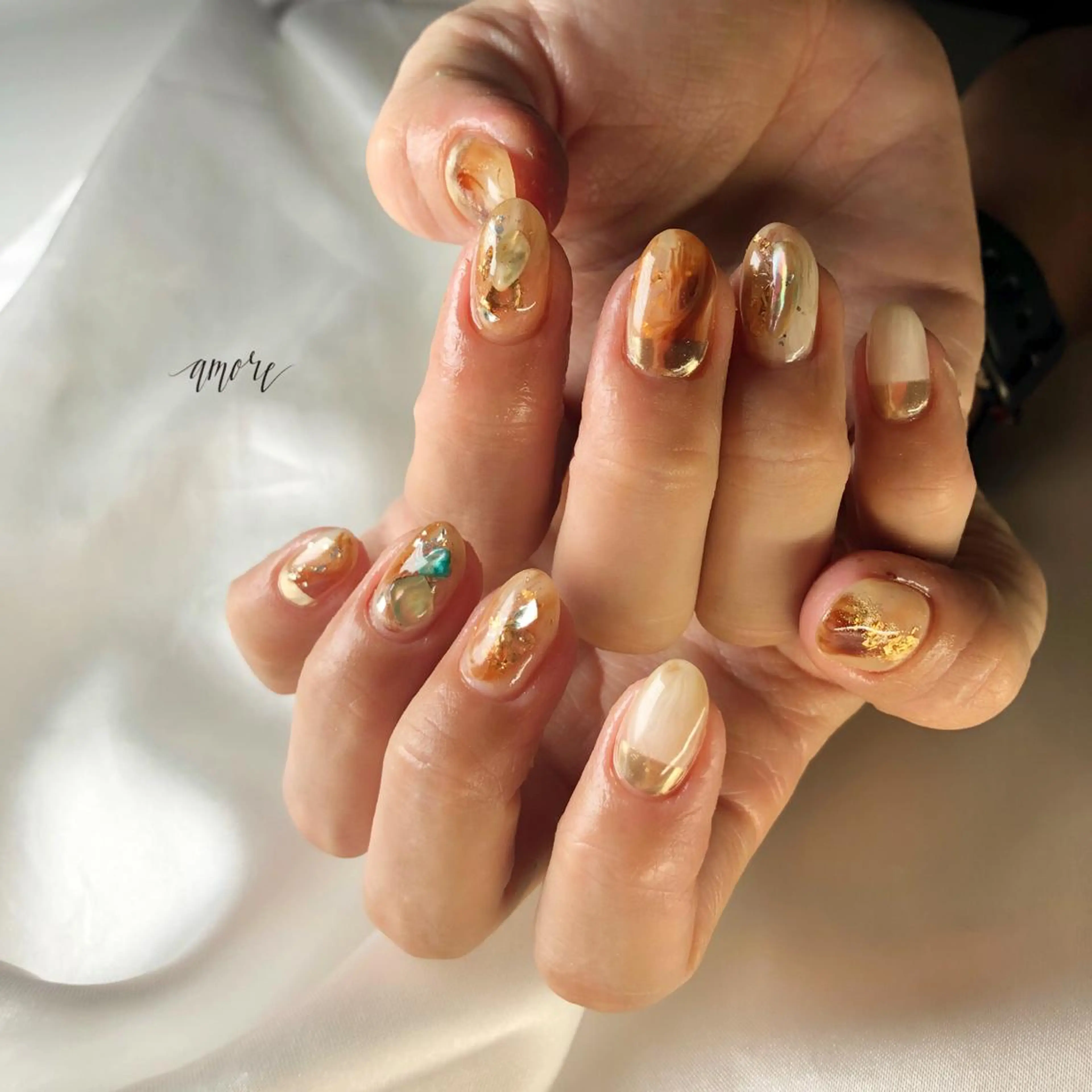 ネイル ジェルネイル 氷ネイル・うるうるネイル マグネットネイル ミラーネイル ニュアンスネイル You kyehwaのネイルデザイン