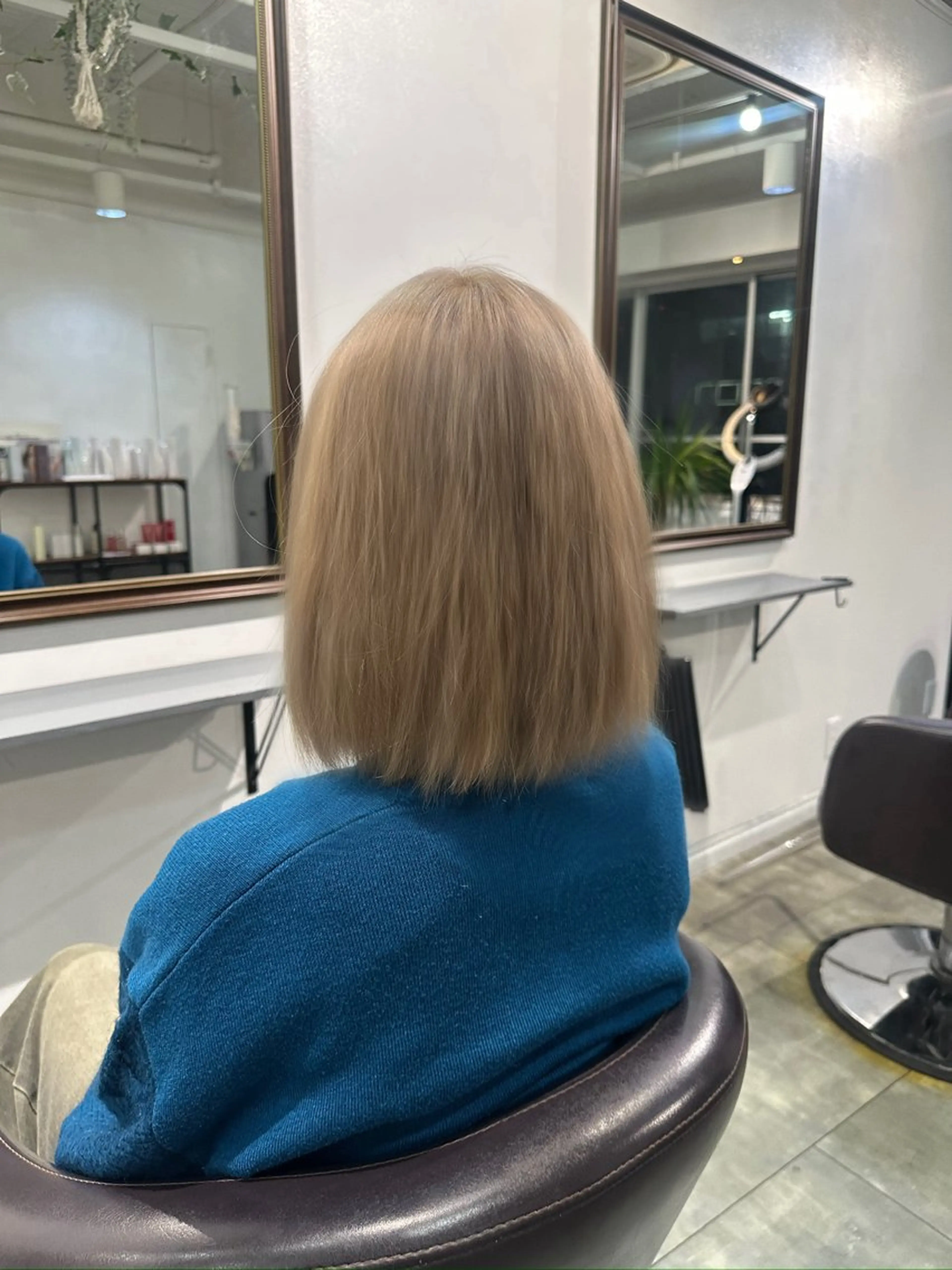 ミディアム ili kousukeのヘアスタイル