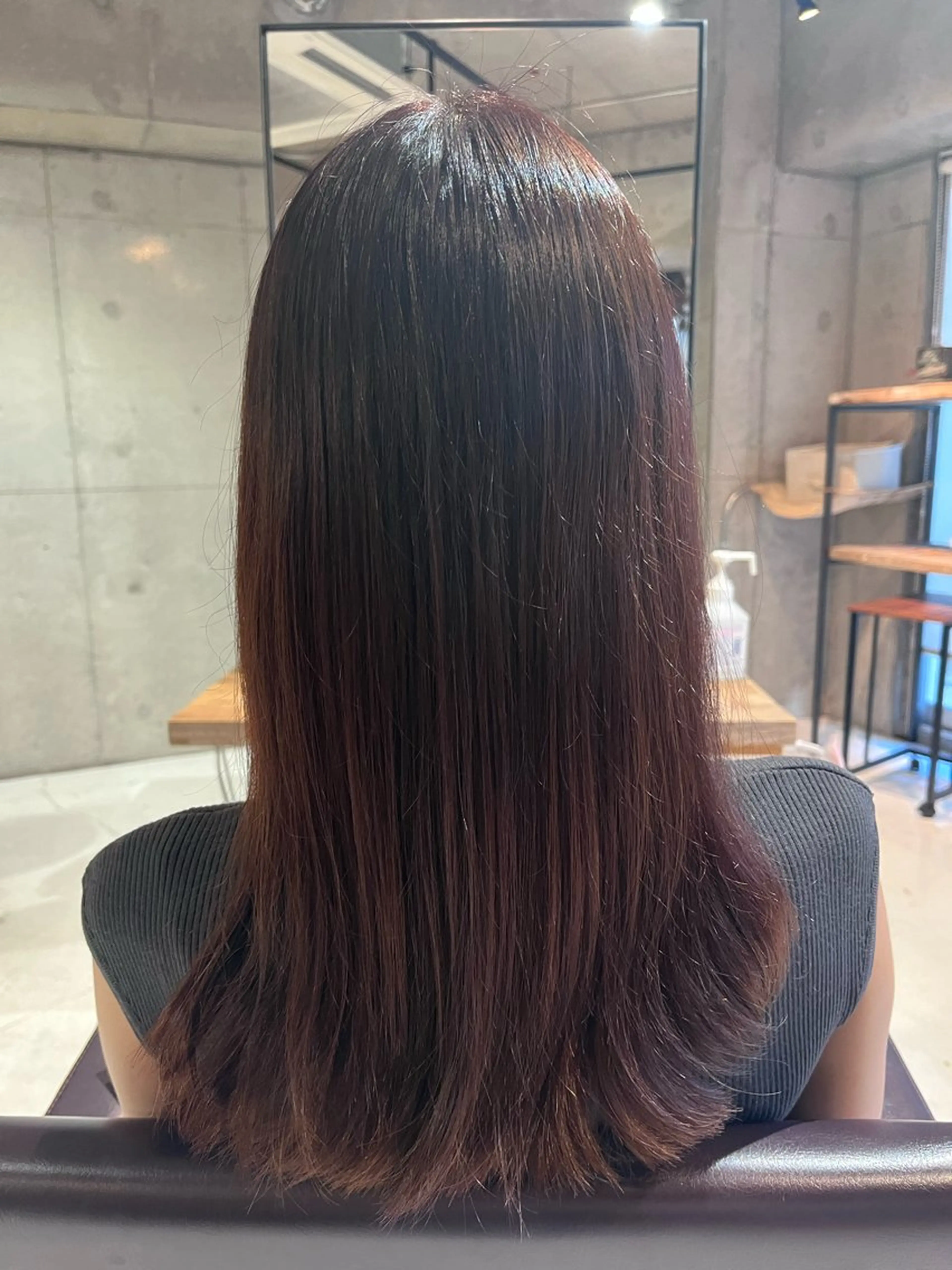 ロング 及川 亜美のヘアスタイル