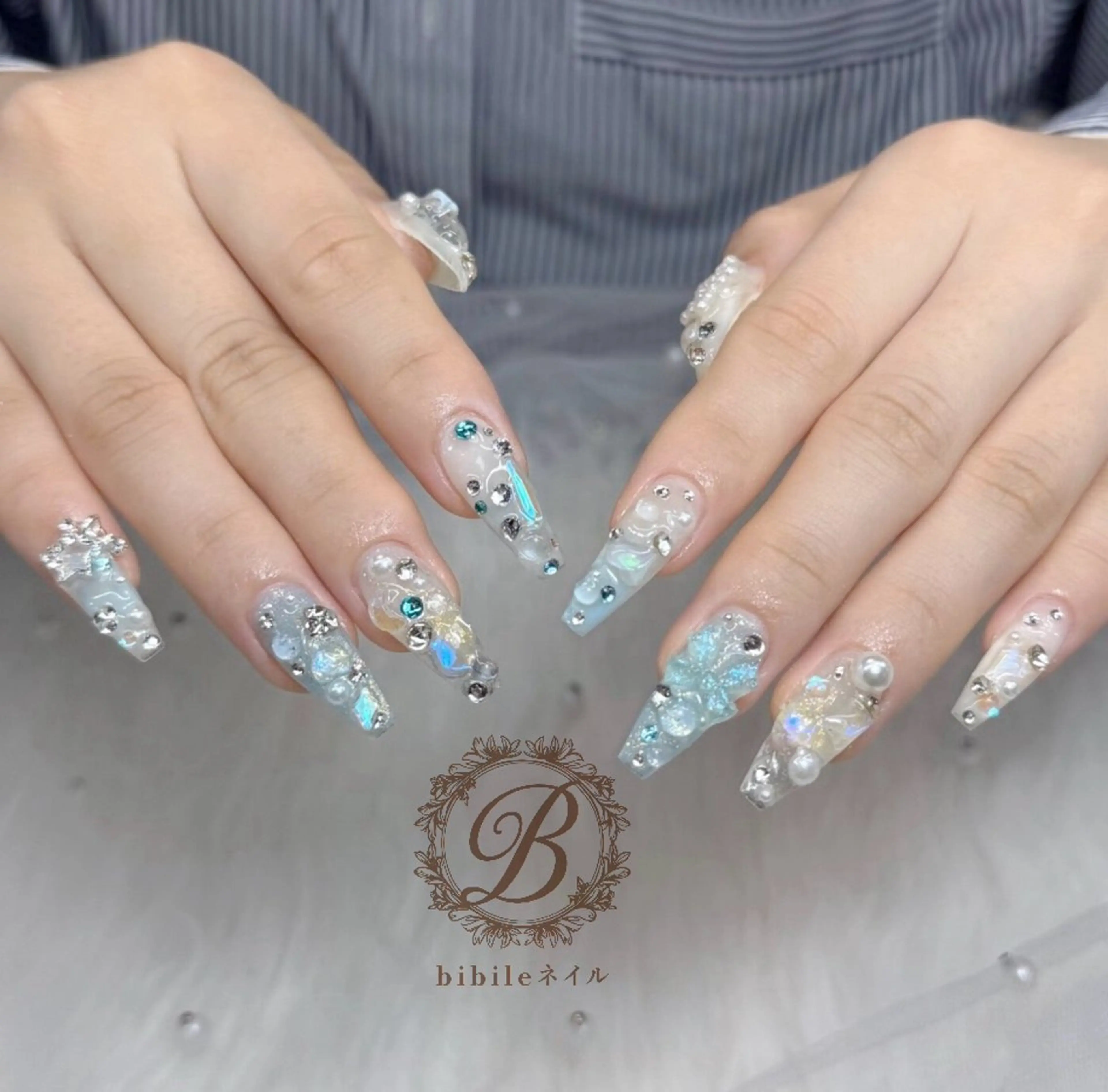 ネイル ハンドネイル 島尻 ユインのネイルデザイン