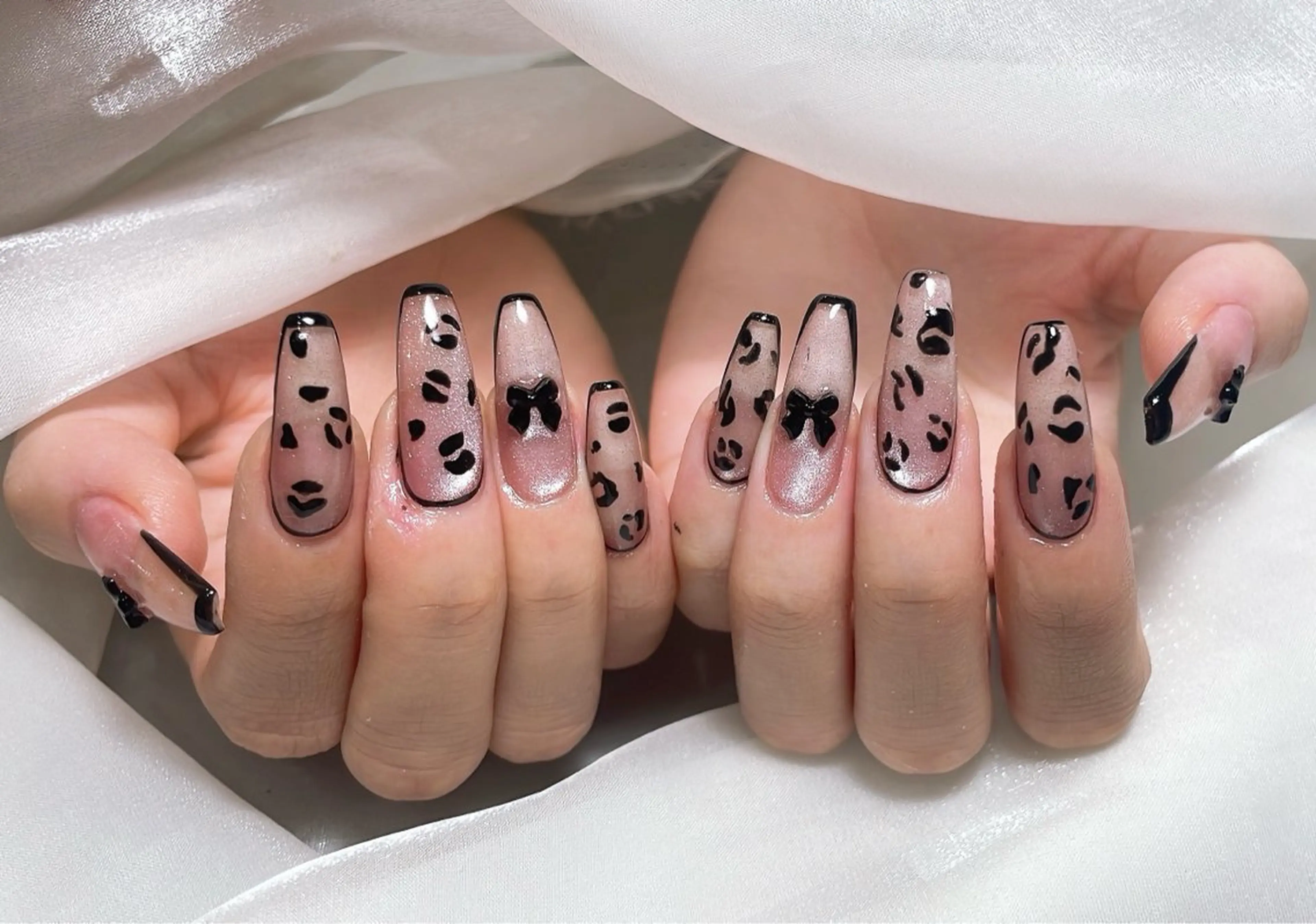 ネイル ハンドネイル ハンドケア モナ& あきのネイルデザイン