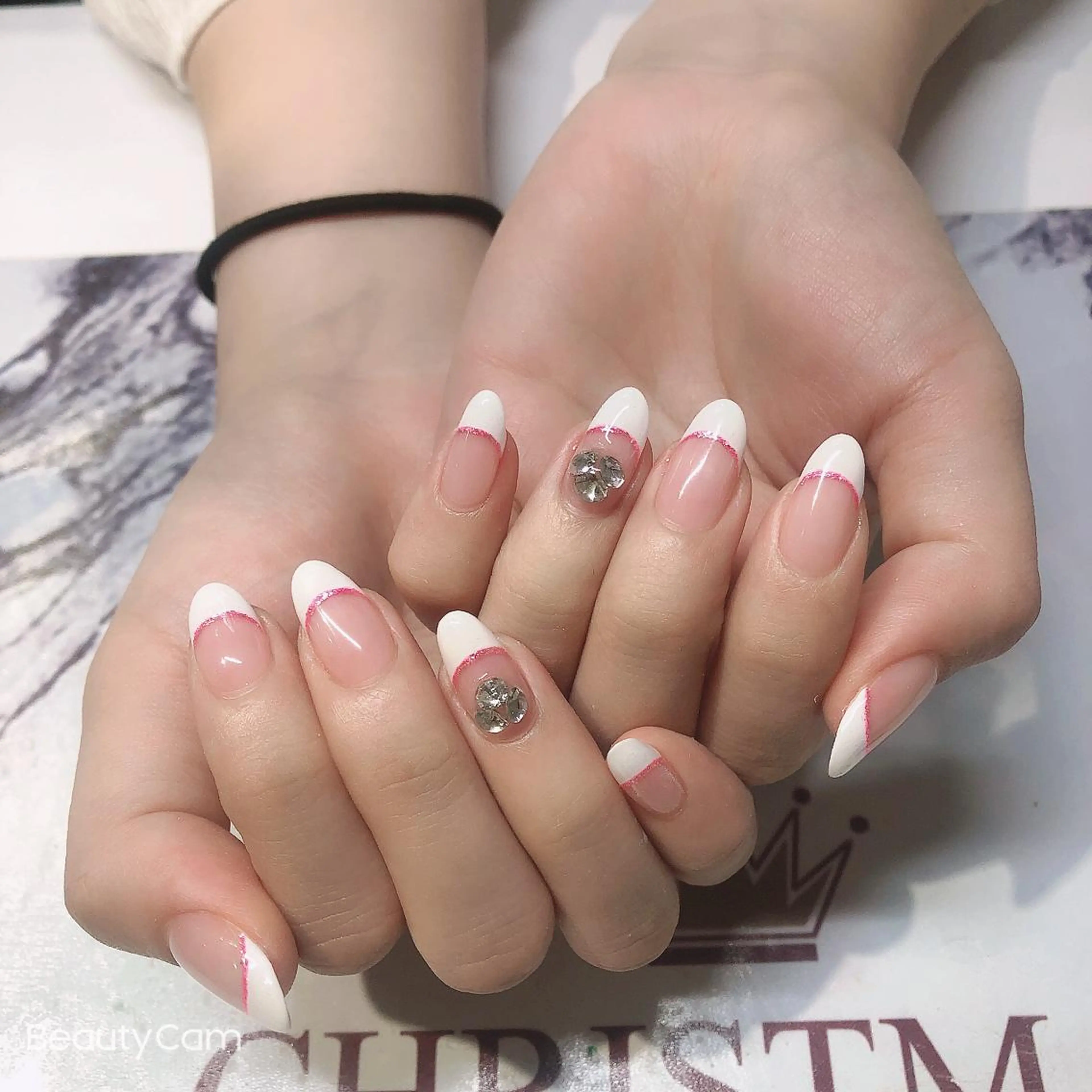 ネイル ガレンドウ 白澤 愛子のネイルデザイン