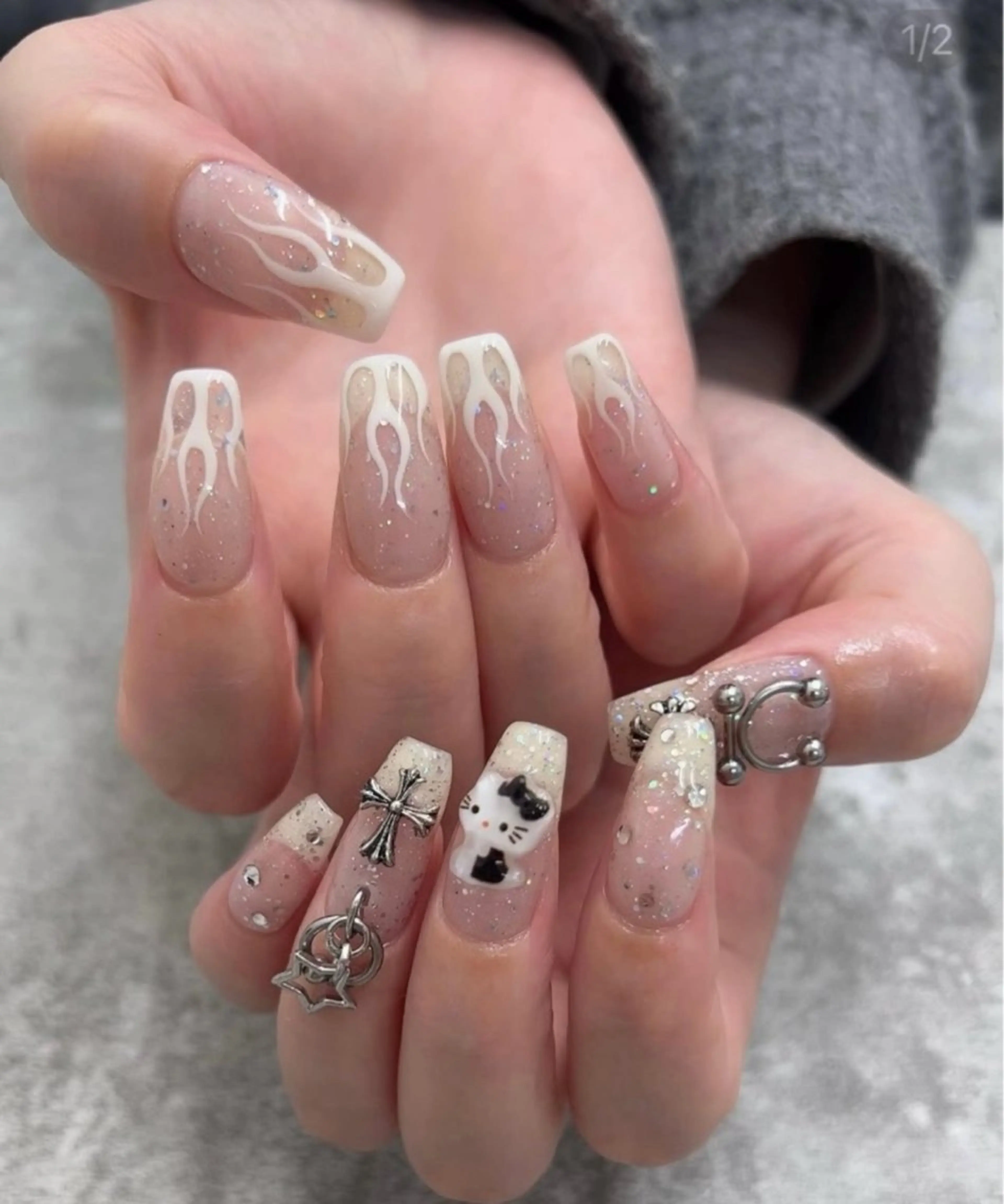 ネイル アートネイル 長さ出し ジェルネイル マグネットネイル ニュアンスネイル なな_ CloudyChanのネイルデザイン